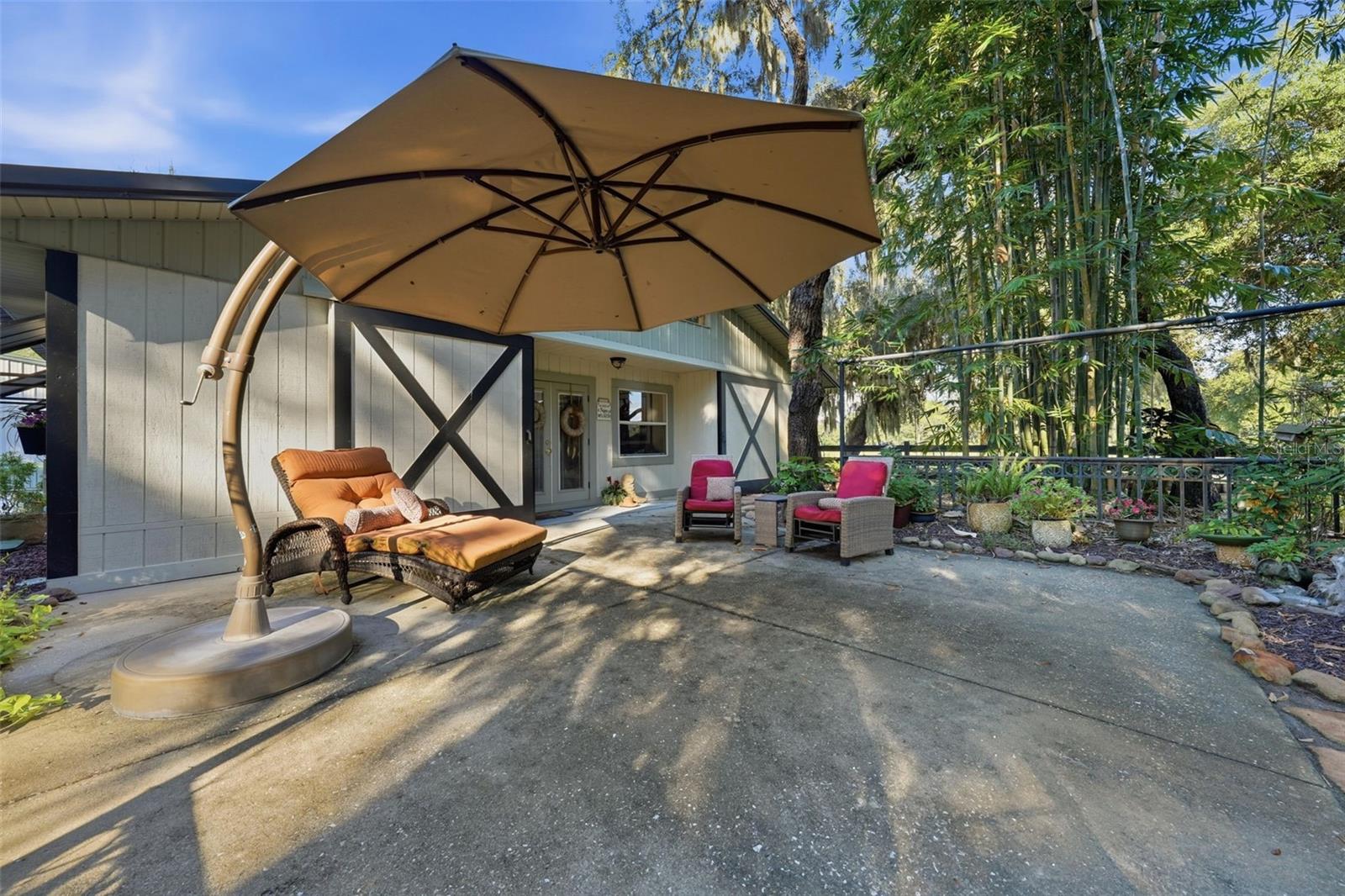 entry patio to Guest house