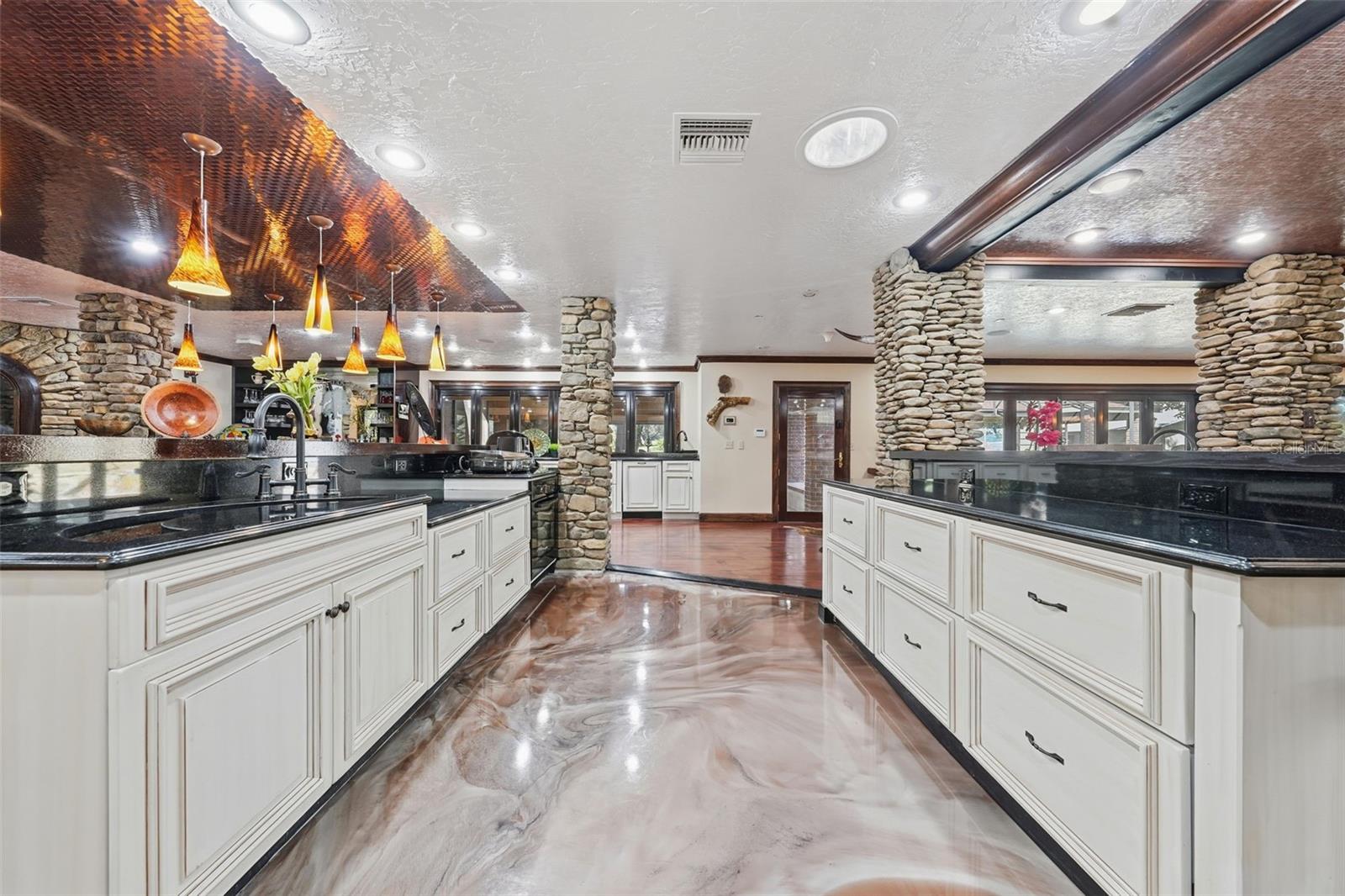15211 VINOLA PLACE, Montverde, FL 34756