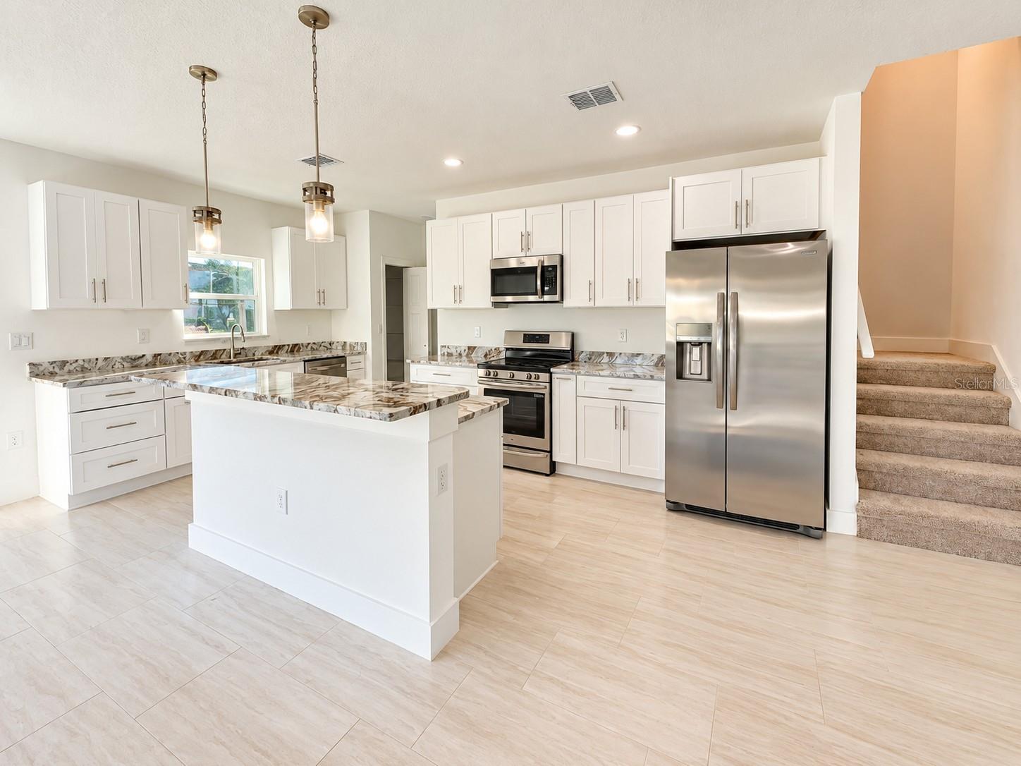 1336 DEAN AVE, Eustis, FL 32726