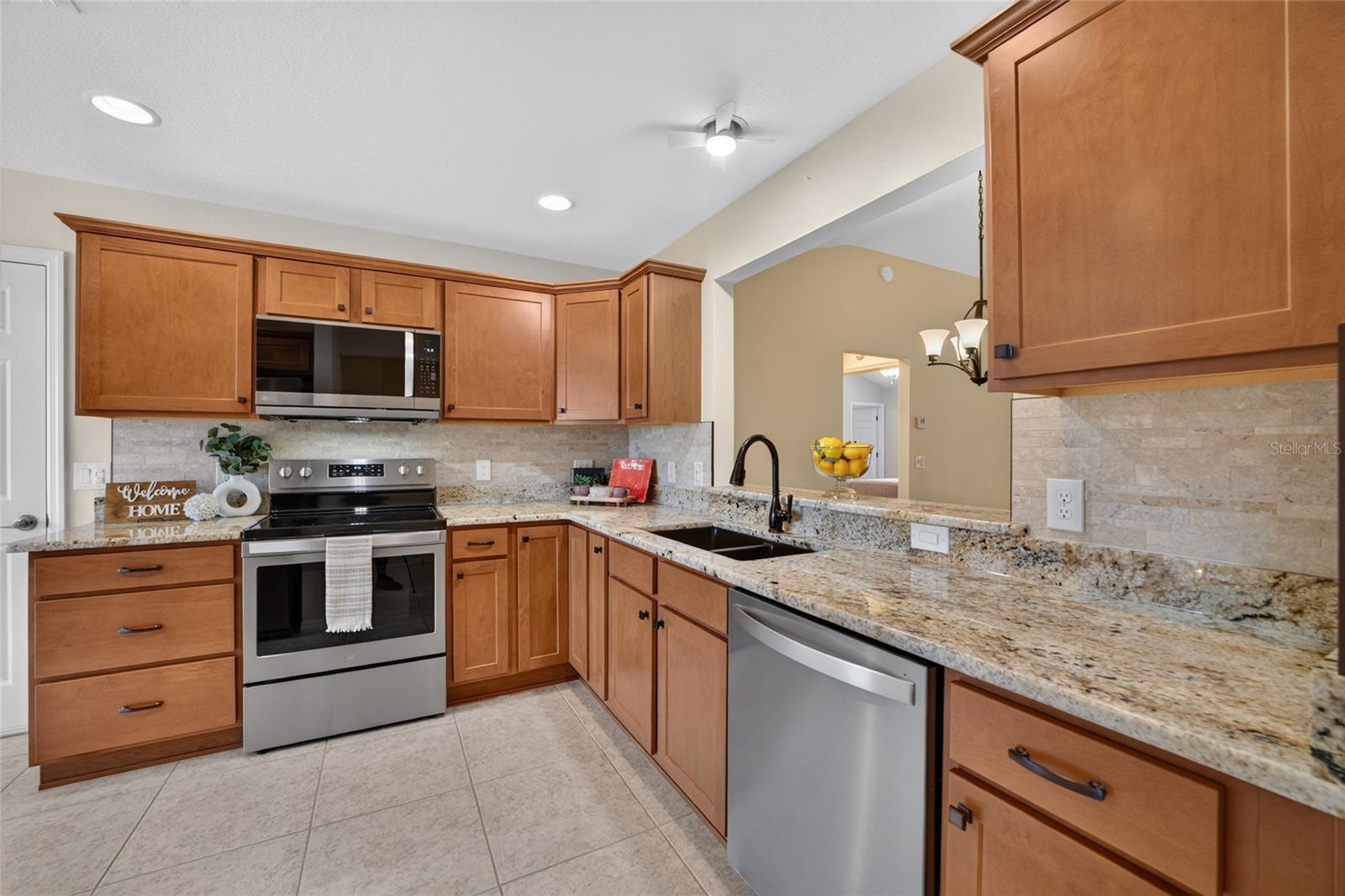 Granite Countertops & Tile Backsplash!