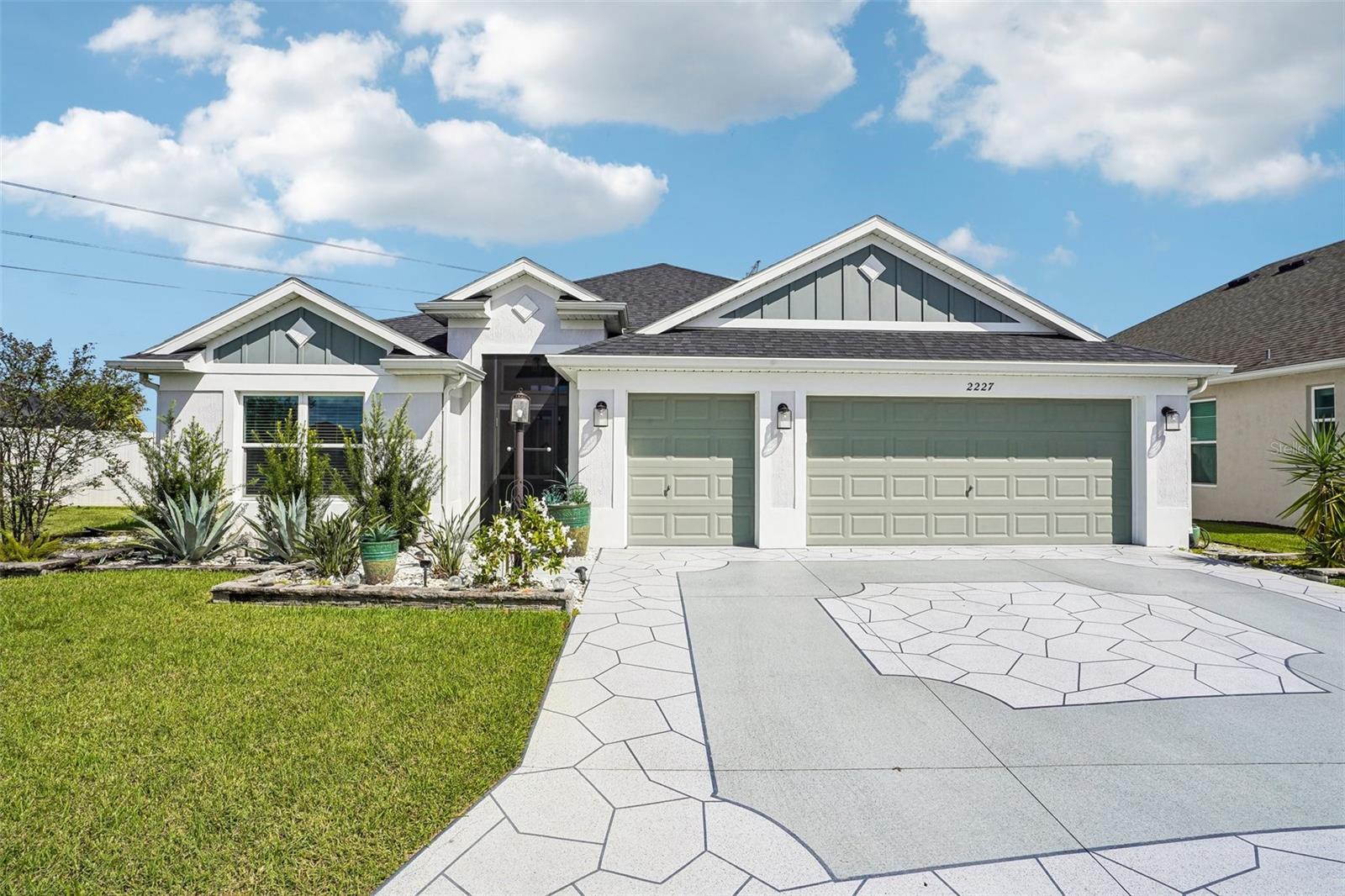 2227 LANDREA LOOP, The Villages, FL 32163