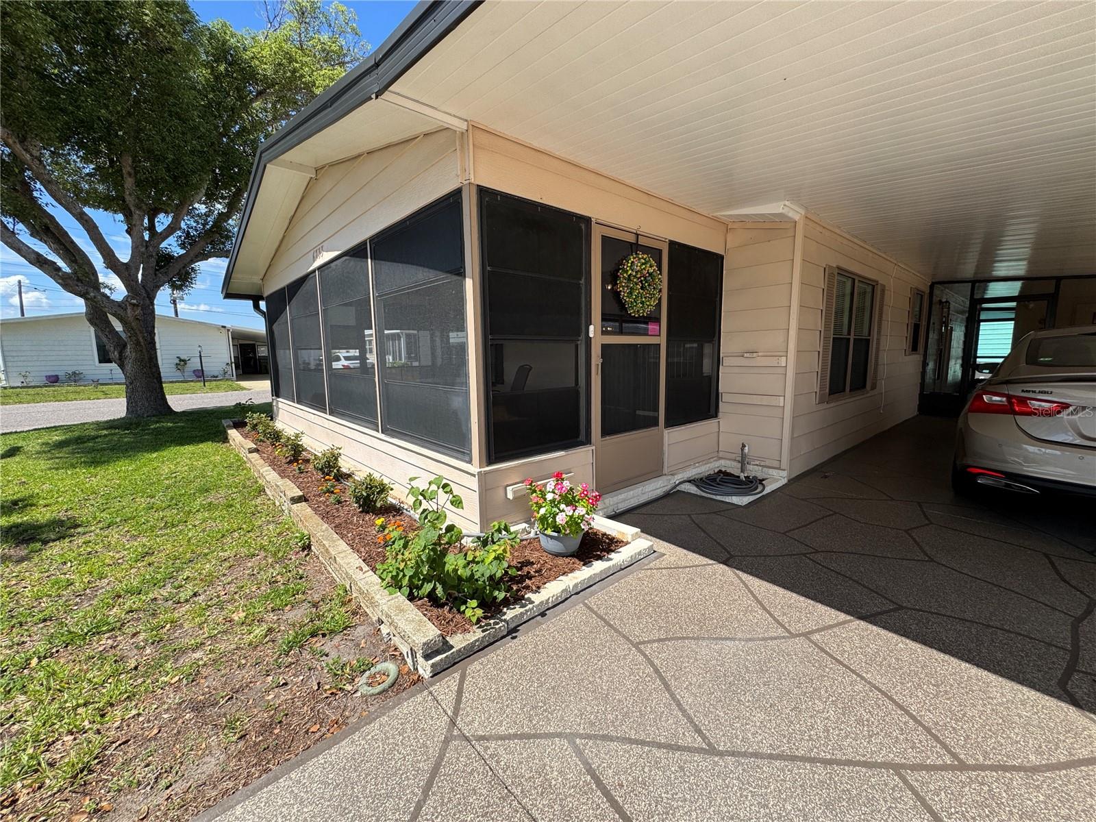 6733 KENSINGTON DRIVE NE, Winter Haven, FL 33881