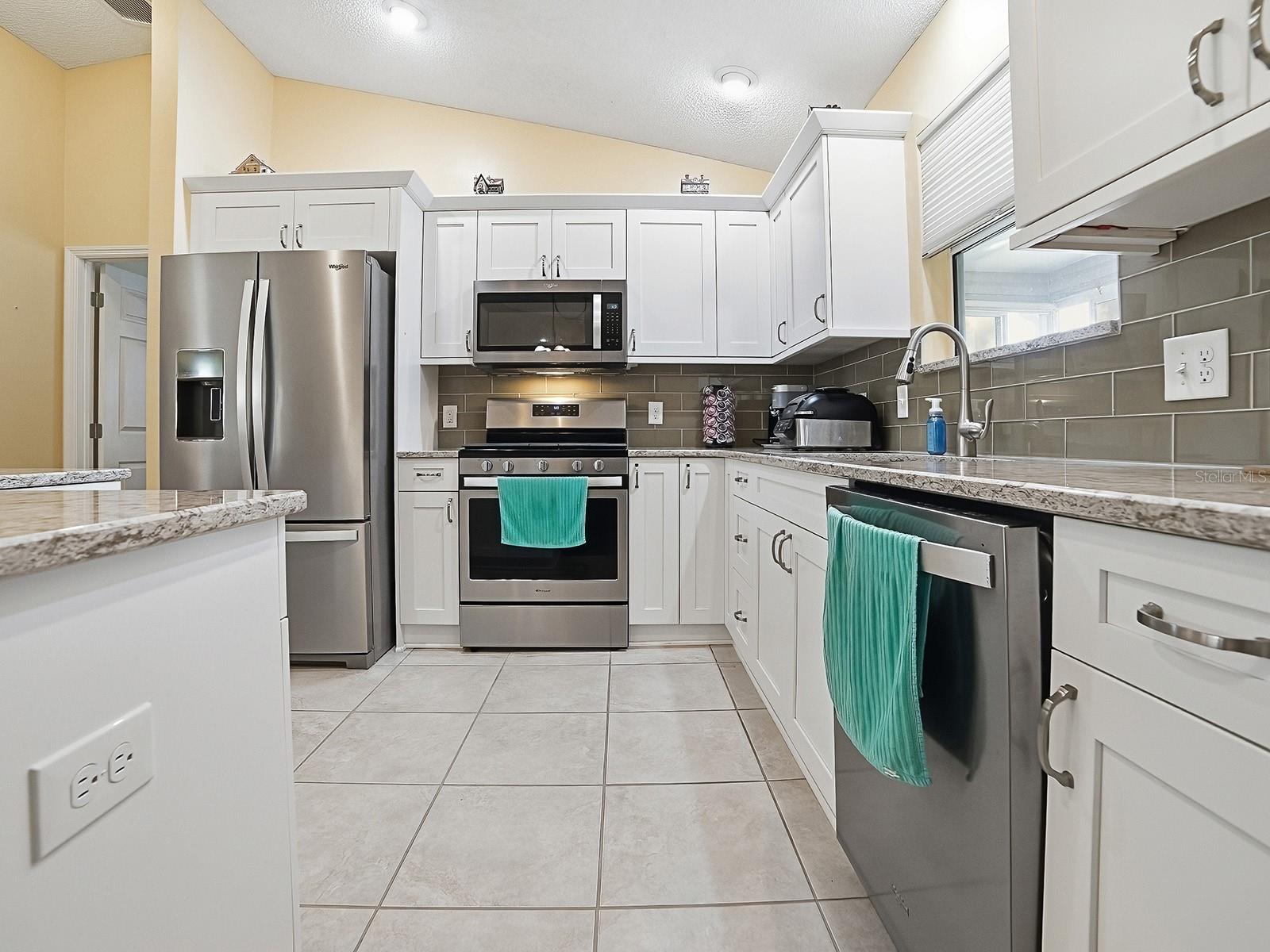 8060 SE 174TH BELHAVEN LOOP, The Villages, FL 32162 8060 SE 174TH BELHAVEN LOOP, The Villages, FL 32162