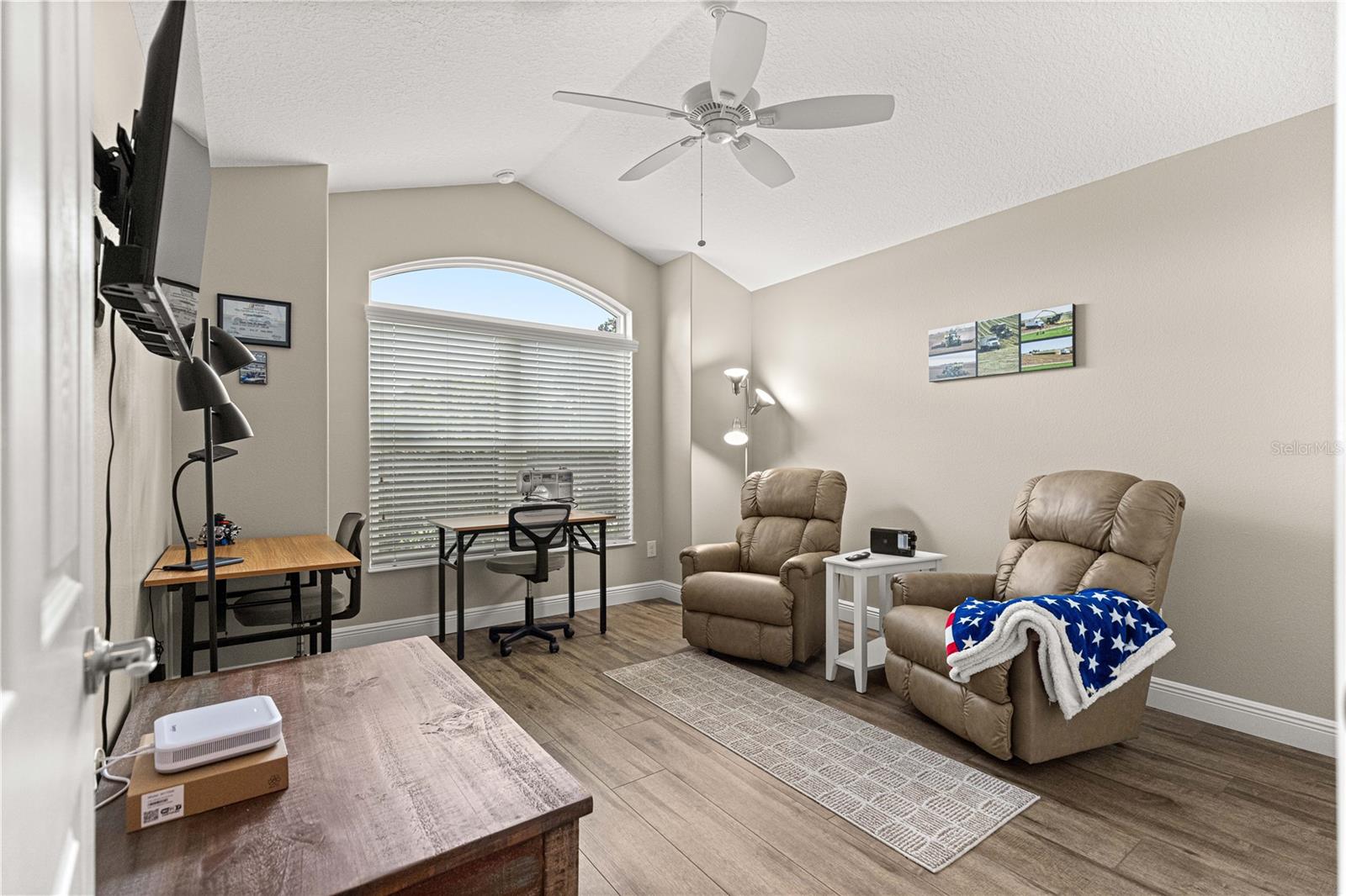 Expanded front guest room