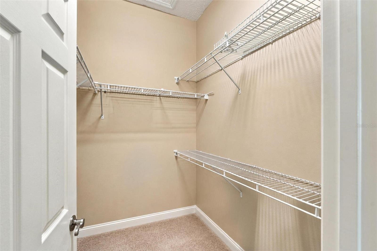 2ND PRIMARY SUITE WALK IN CLOSET