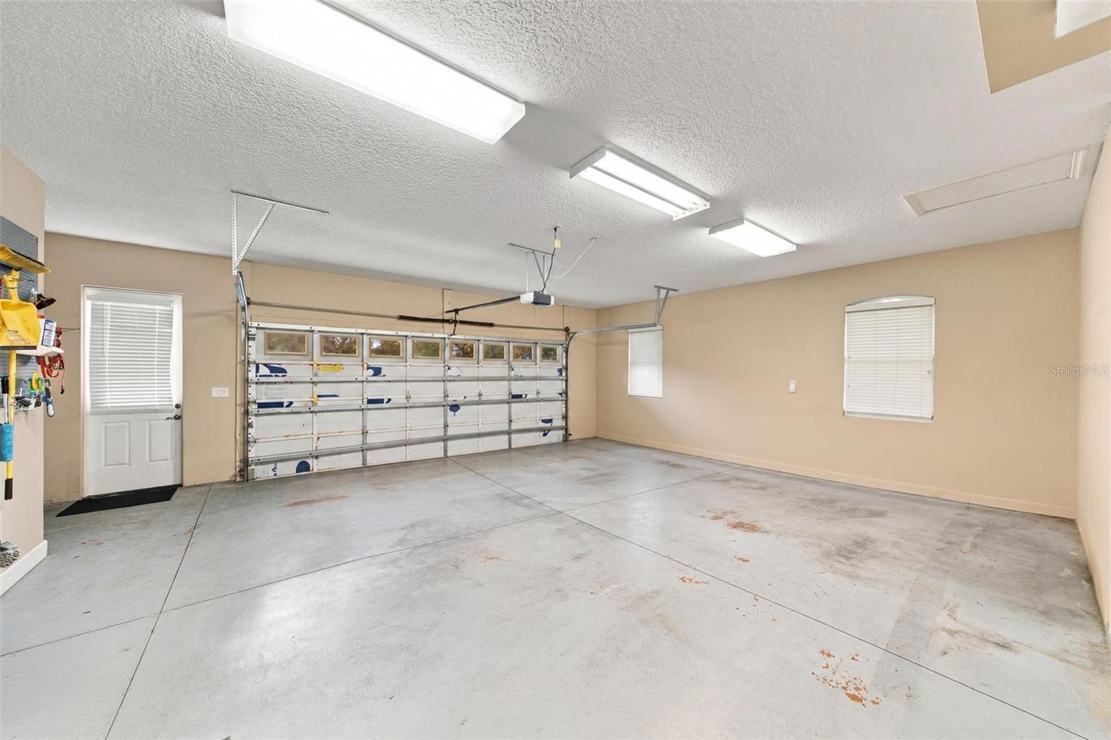 DOUBLE CAR GARAGE