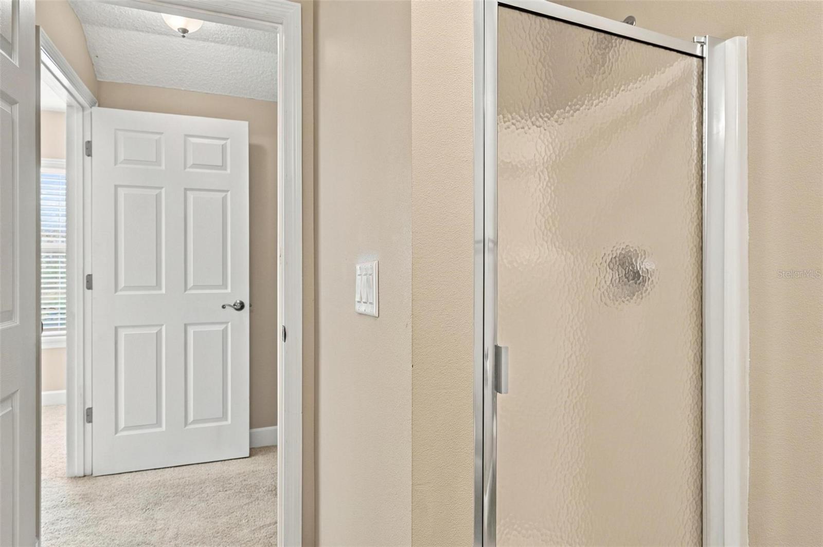 UPSTAIRS ENSUITE WALK IN SHOWER