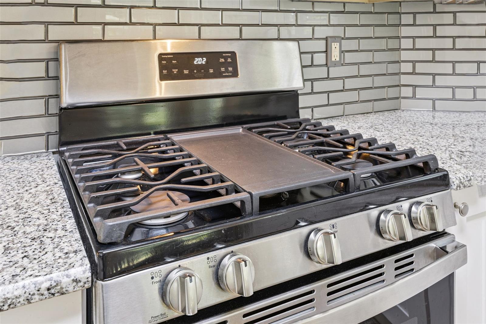 Gas range