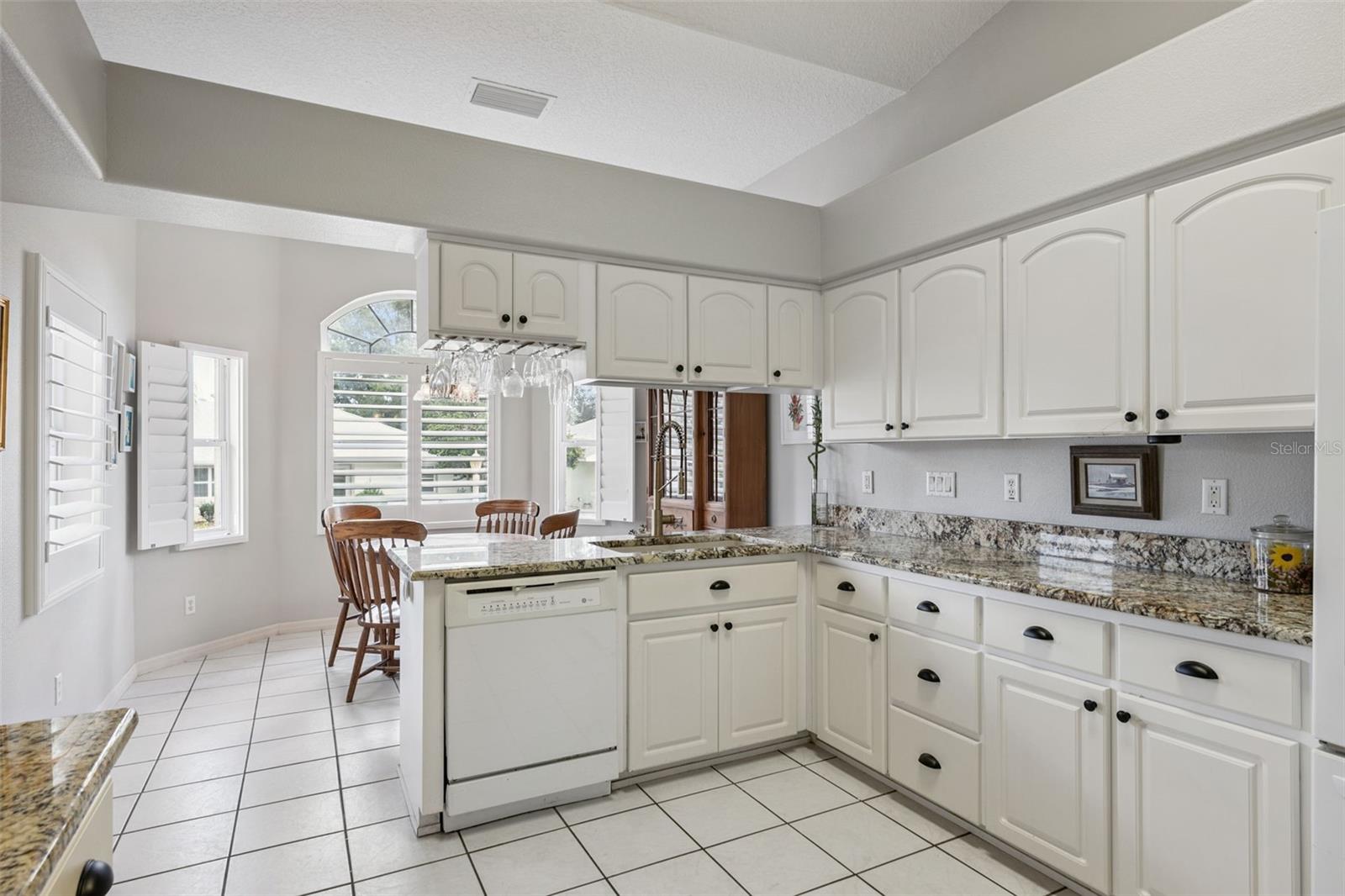 Lots of cabinets