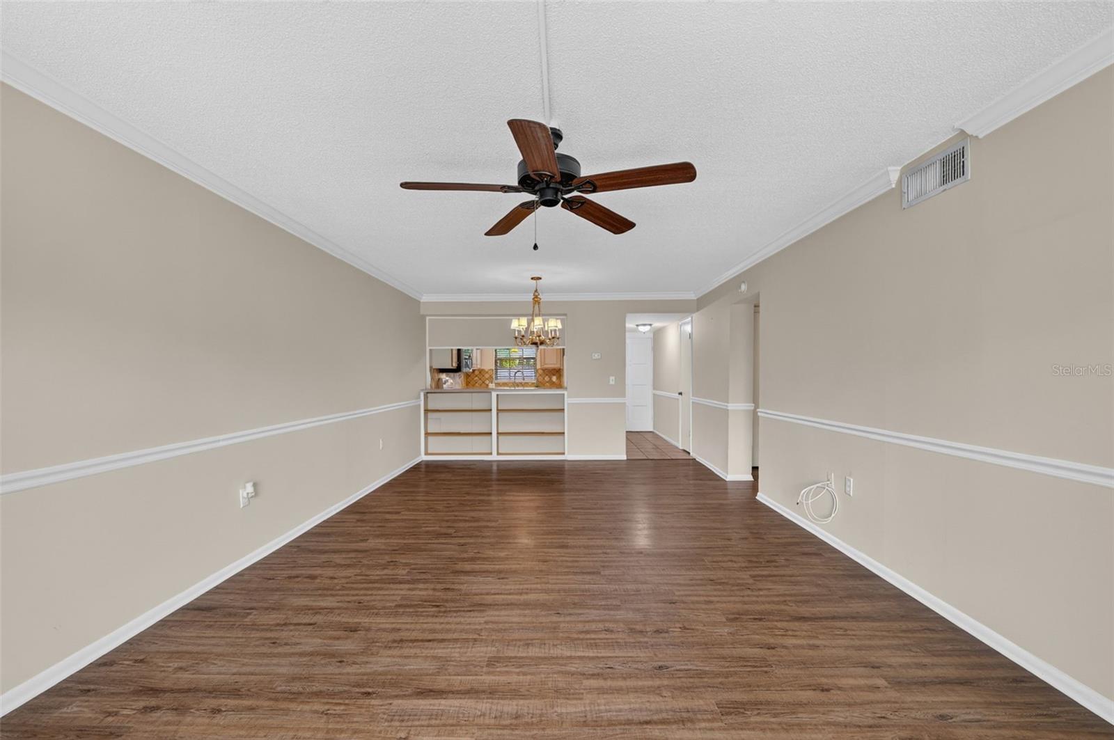101 N GRANDVIEW STREET, #111, Mount Dora, FL 32757