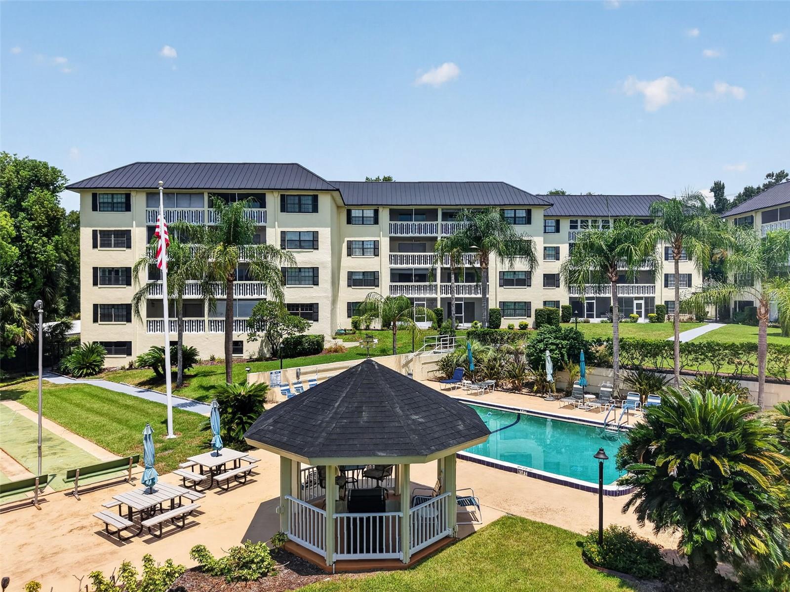 101 N GRANDVIEW STREET, #111, Mount Dora, FL 32757