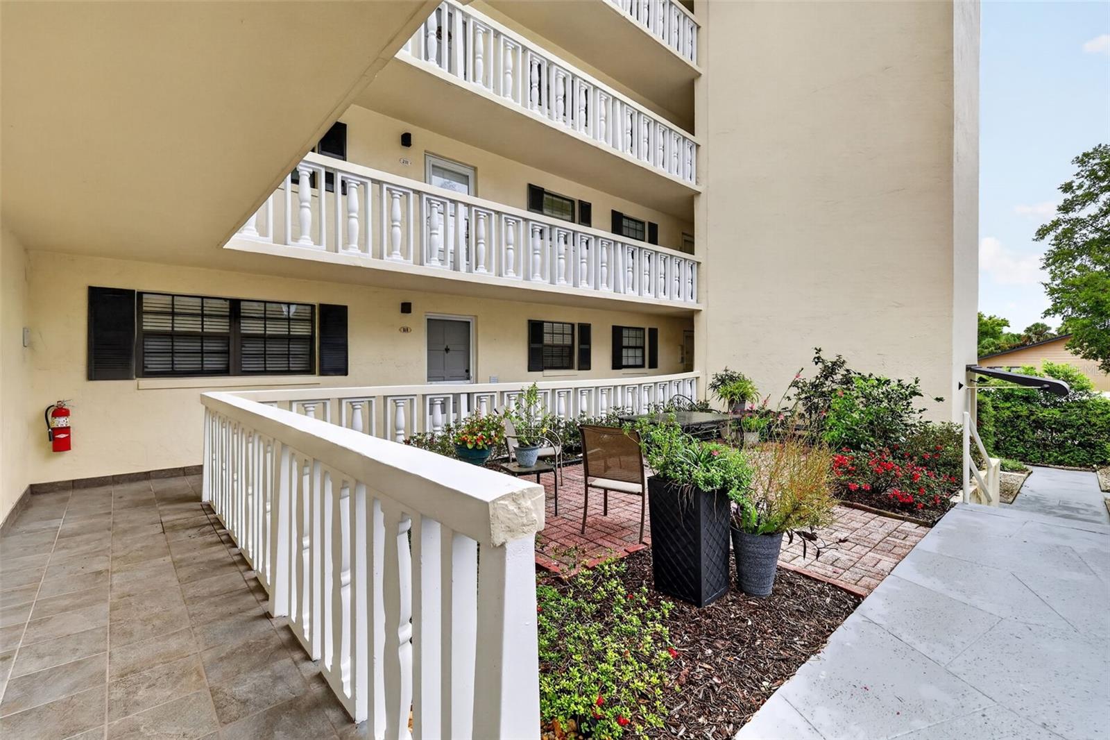 101 N GRANDVIEW STREET, #111, Mount Dora, FL 32757