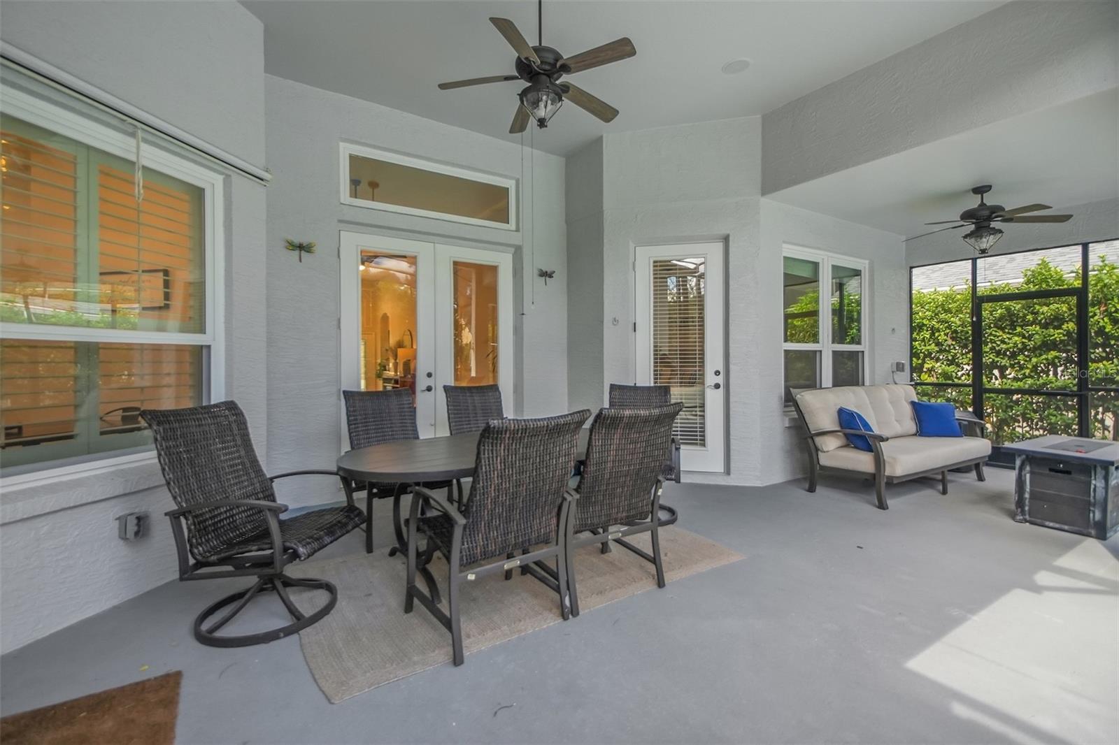Large Lanai