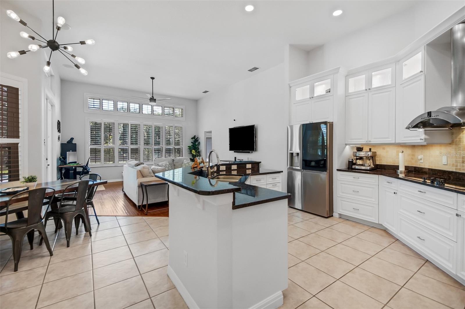 Kitchen - Family Room