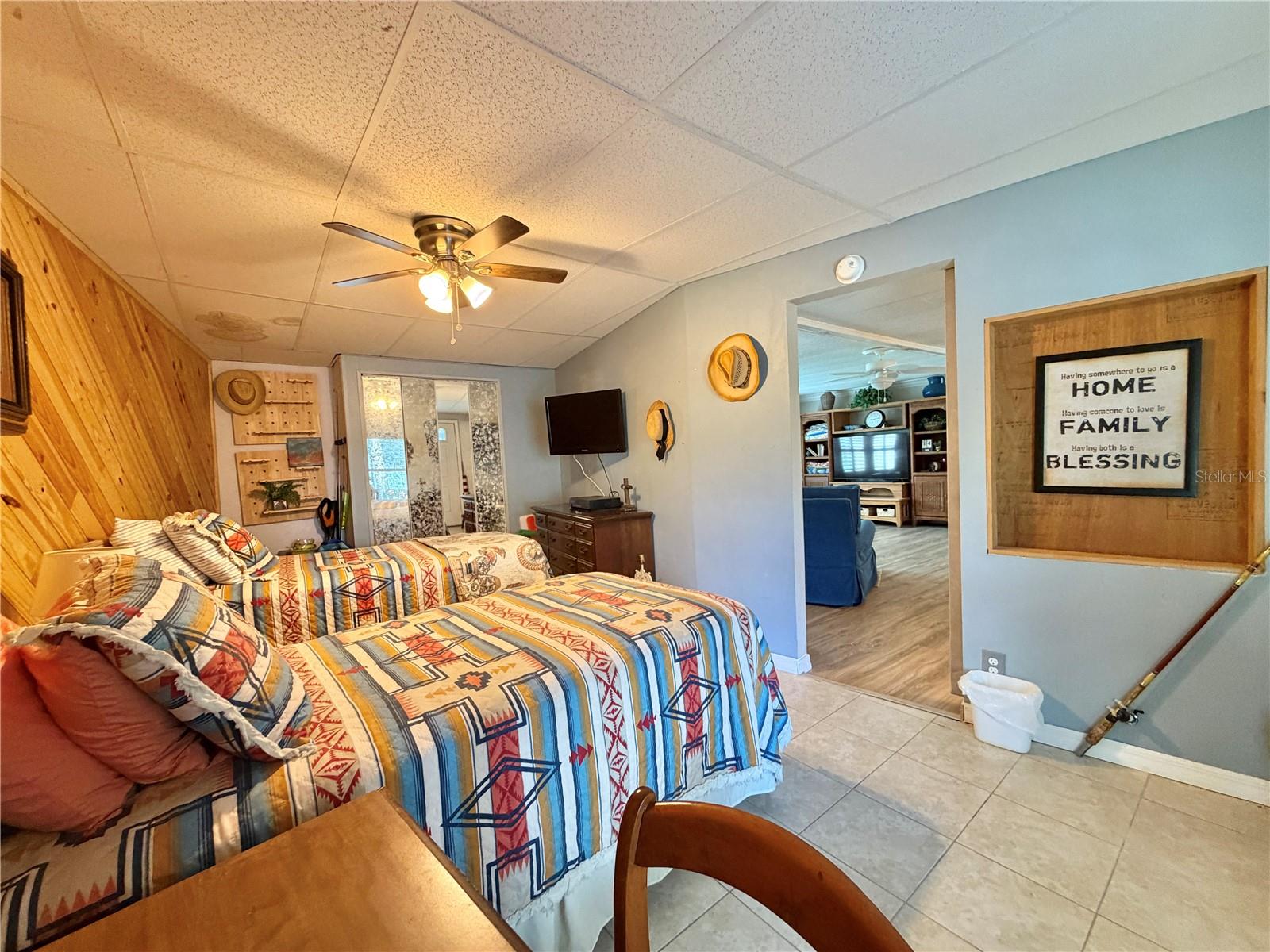 107 ROYAL PALM DRIVE, Leesburg, FL 34748