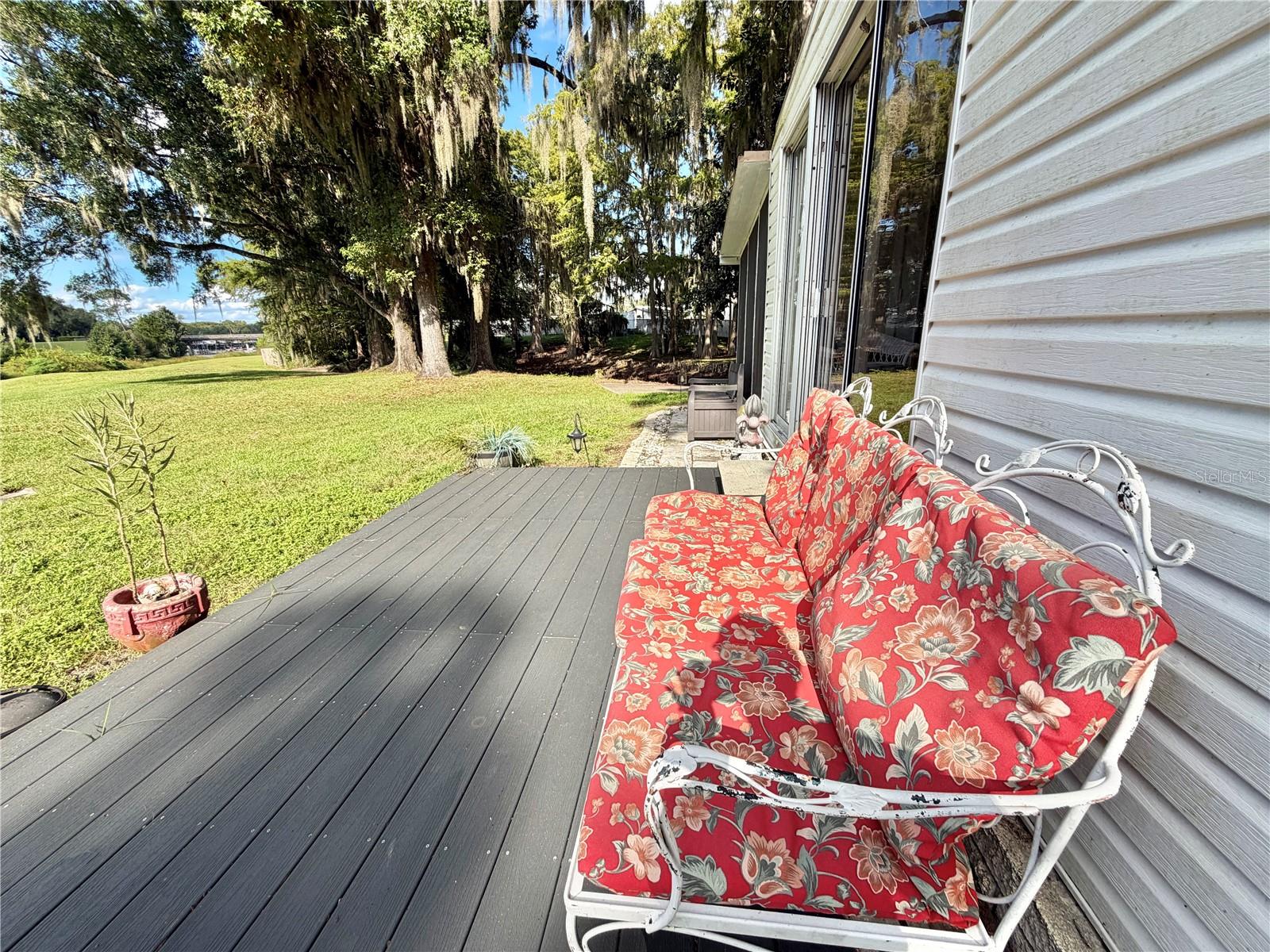 107 ROYAL PALM DRIVE, Leesburg, FL 34748