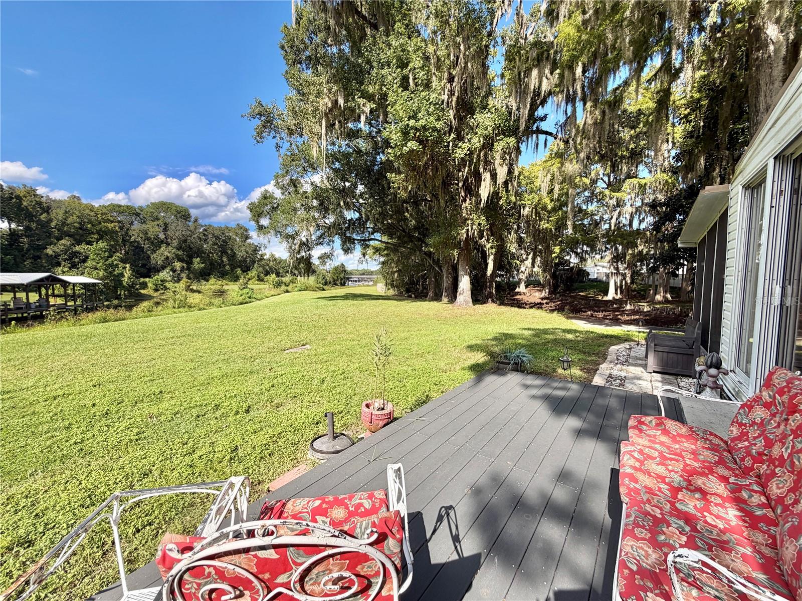 107 ROYAL PALM DRIVE, Leesburg, FL 34748