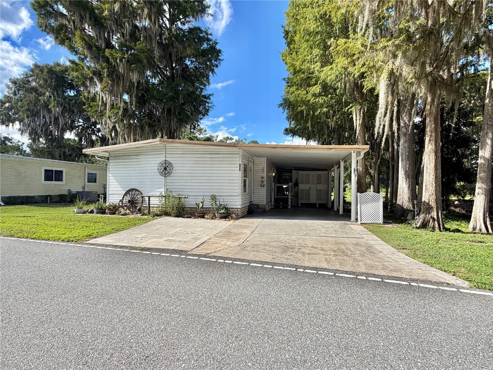 107 ROYAL PALM DRIVE, Leesburg, FL 34748