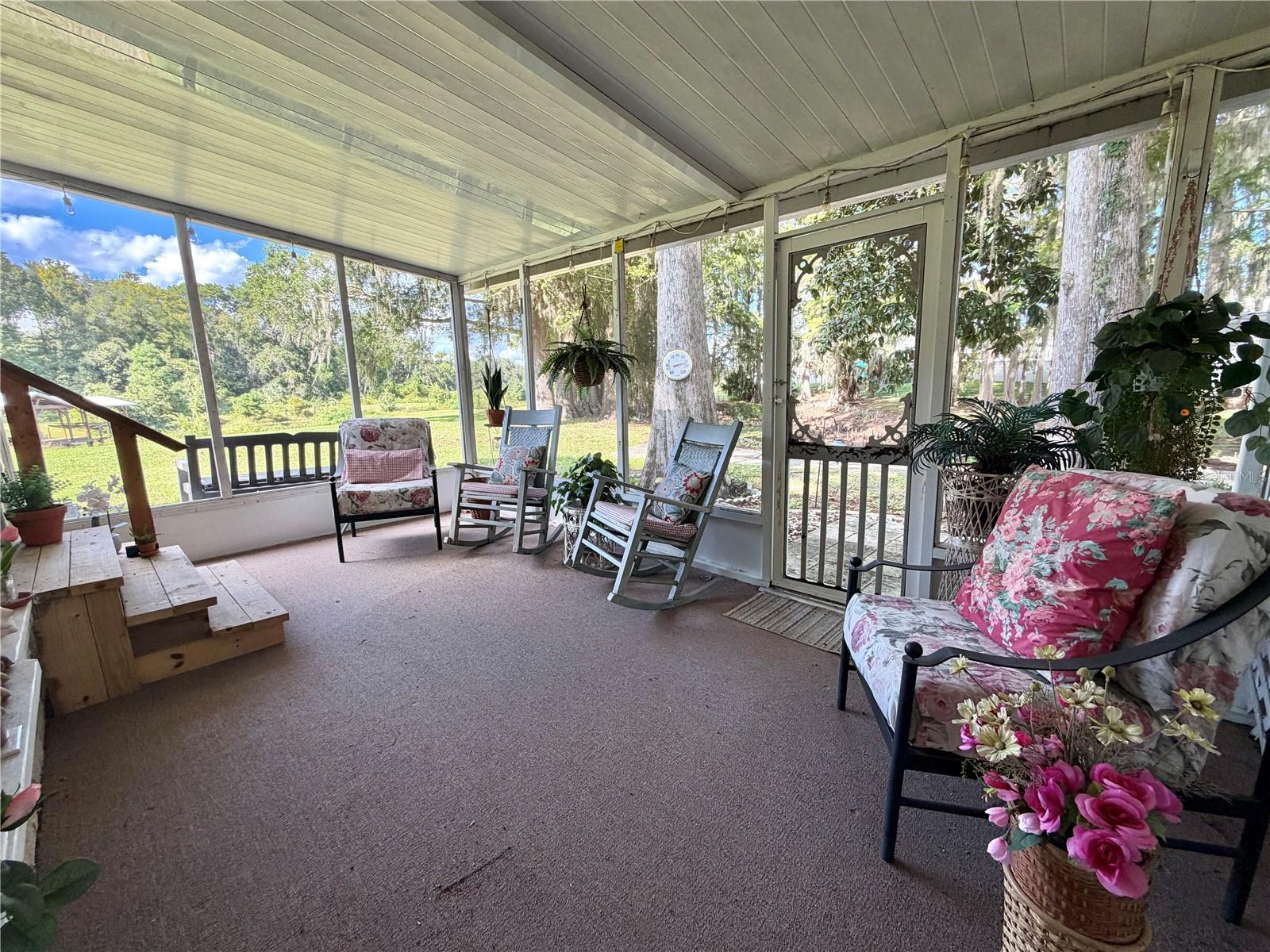 107 ROYAL PALM DRIVE, Leesburg, FL 34748