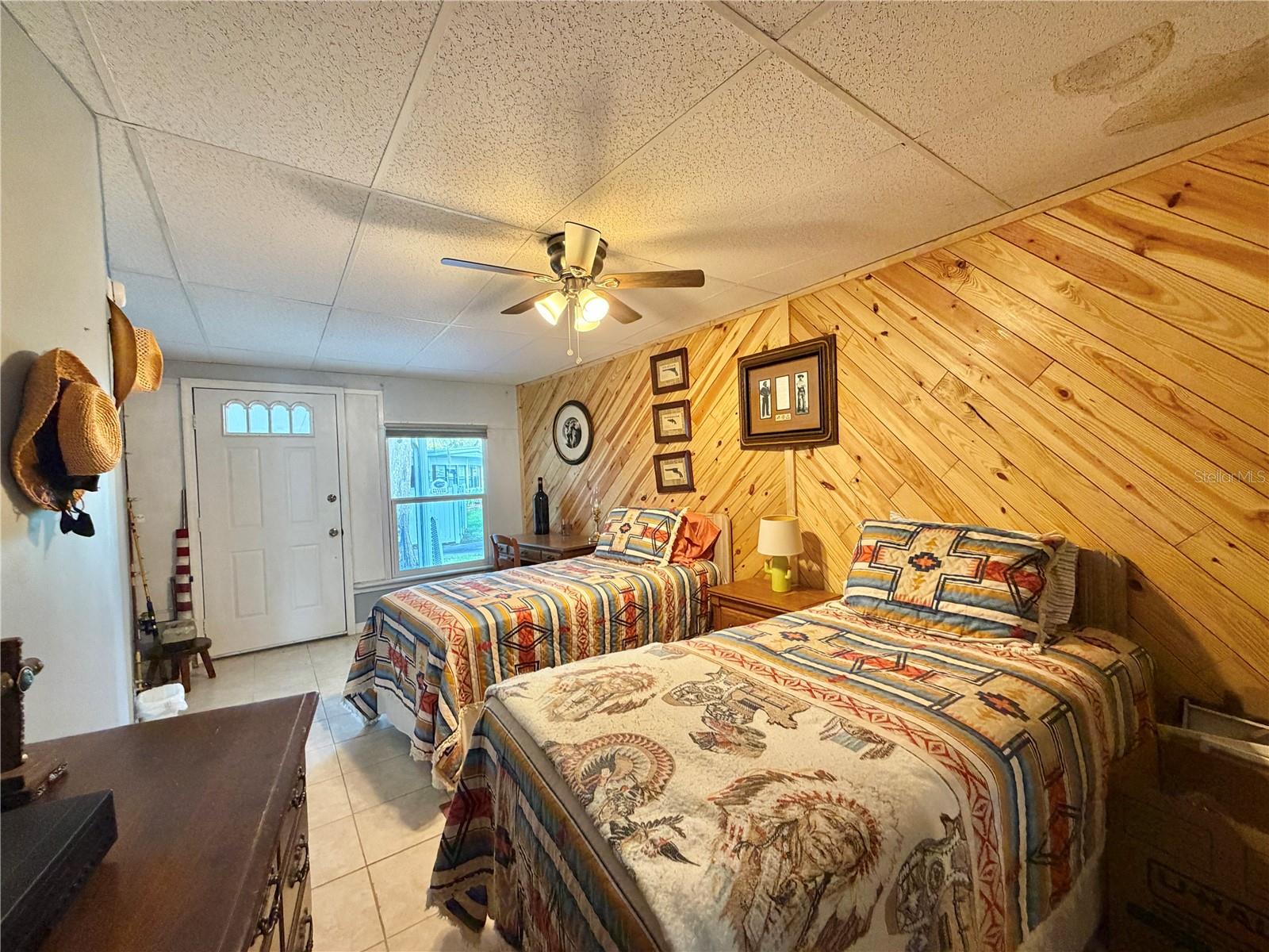 107 ROYAL PALM DRIVE, Leesburg, FL 34748
