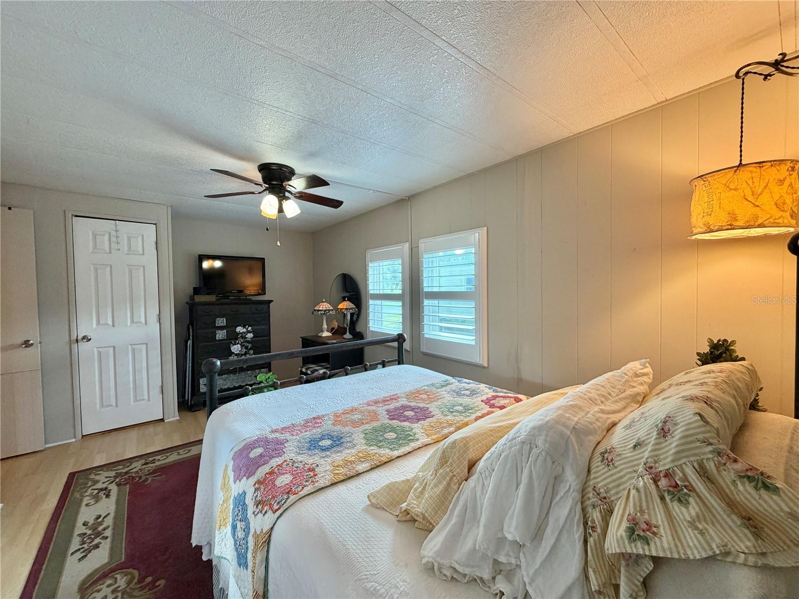 107 ROYAL PALM DRIVE, Leesburg, FL 34748