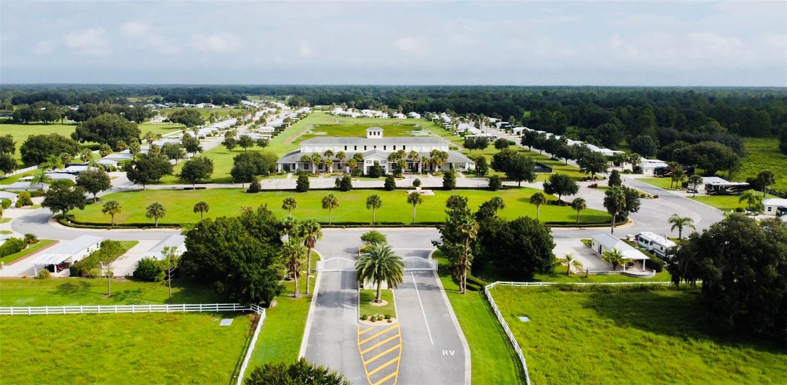 4692 SE 94TH AVENUE, Webster, FL 33597