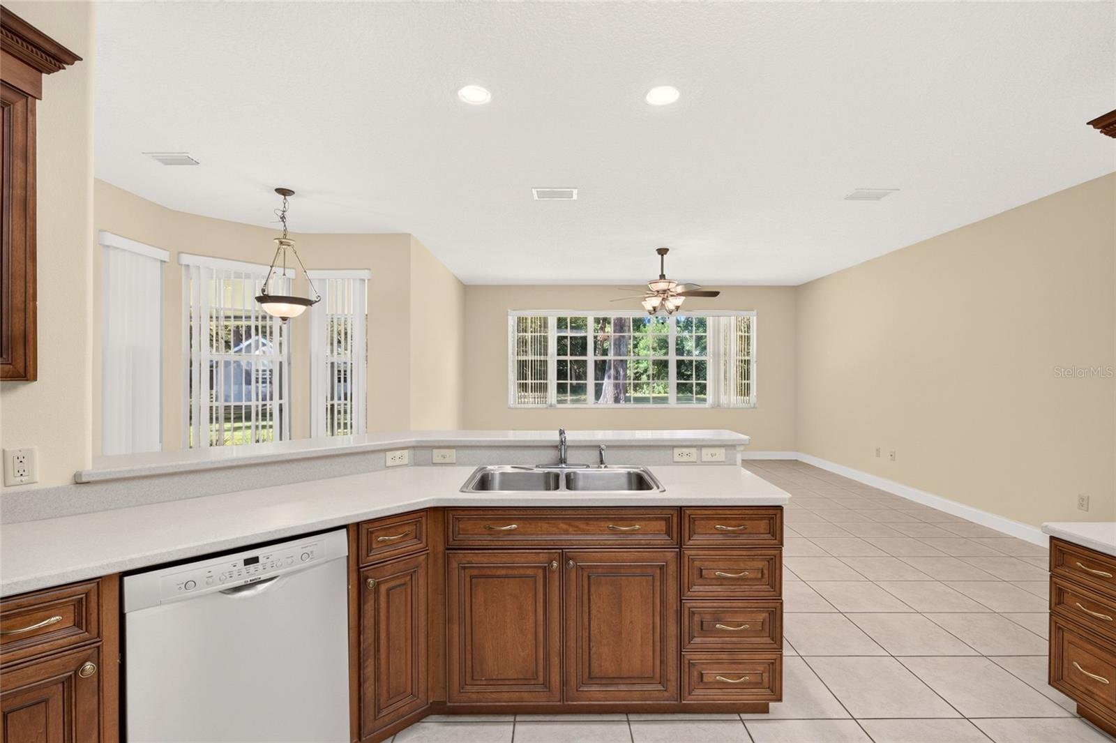 1710 WINGSPREAD DRIVE, Fruitland Park, FL 34731