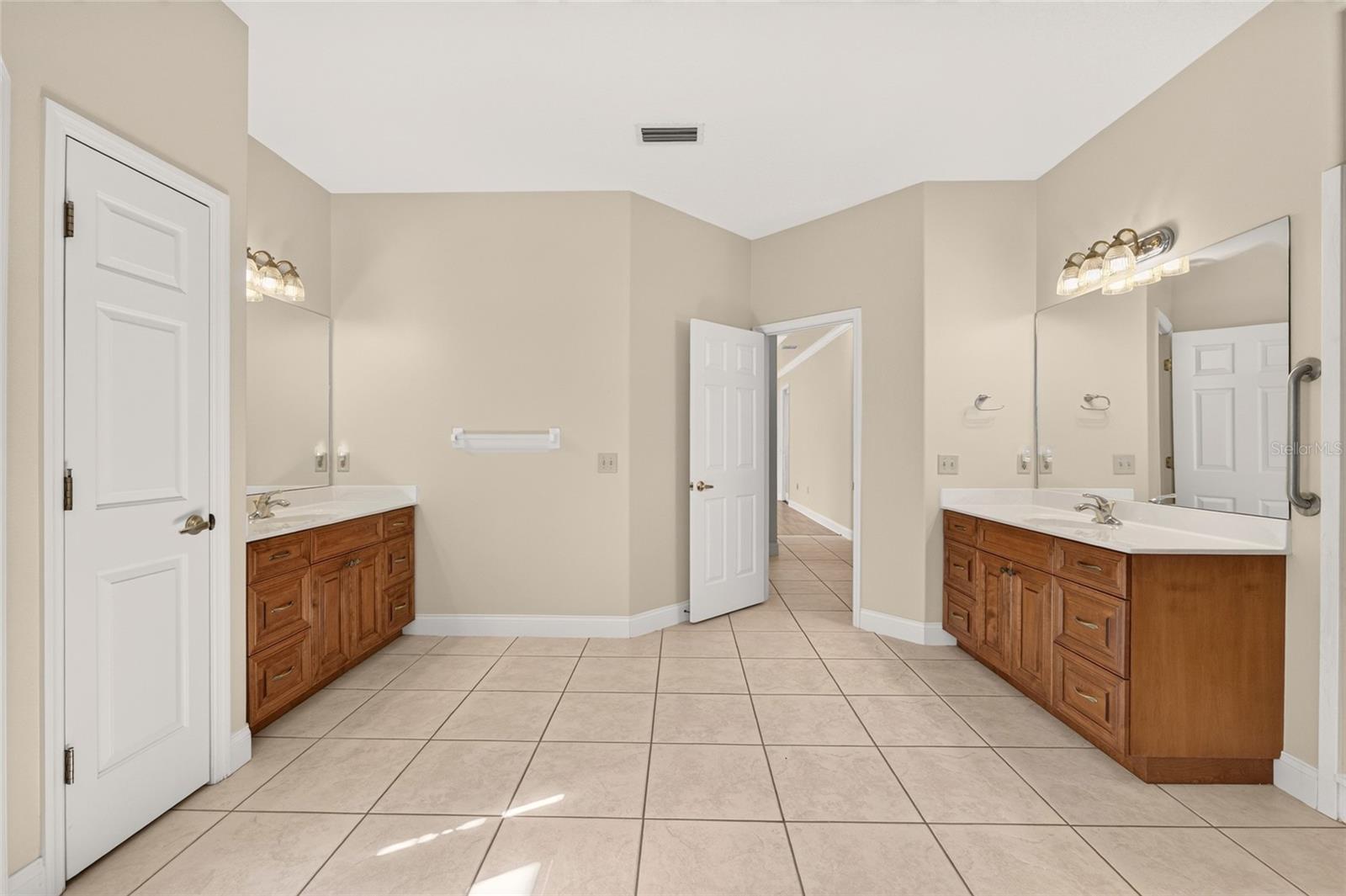 1710 WINGSPREAD DRIVE, Fruitland Park, FL 34731