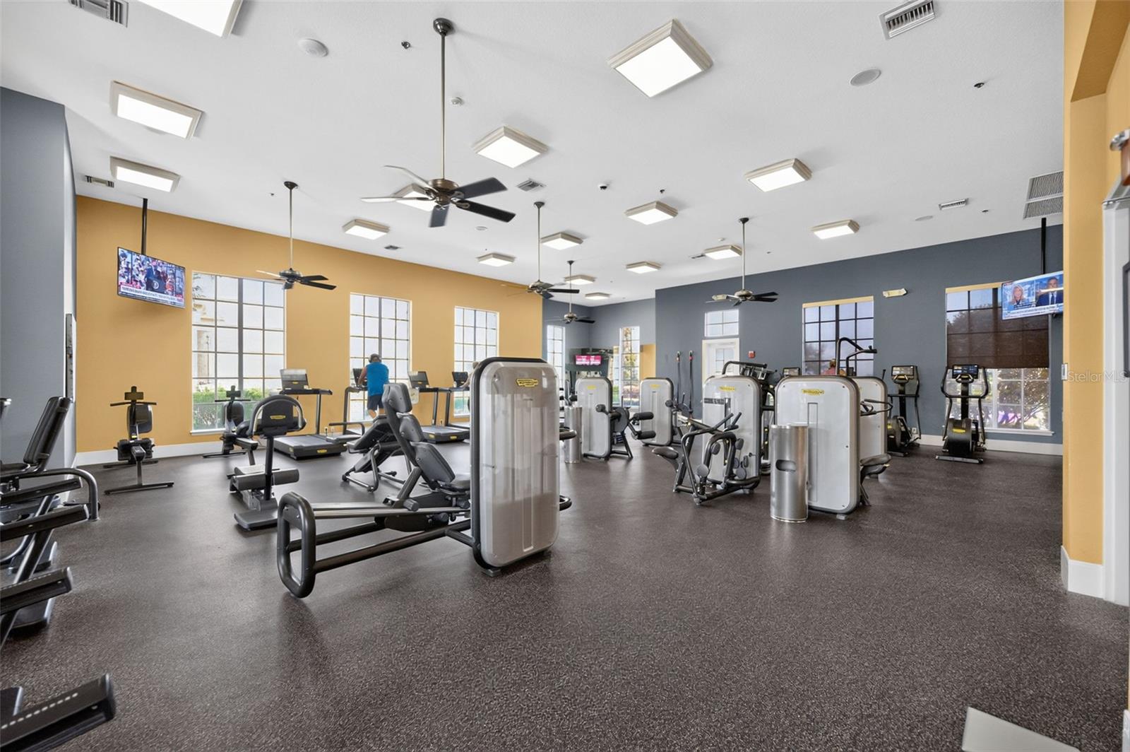 164 SILVER MAPLE ROAD, Groveland, FL 34736