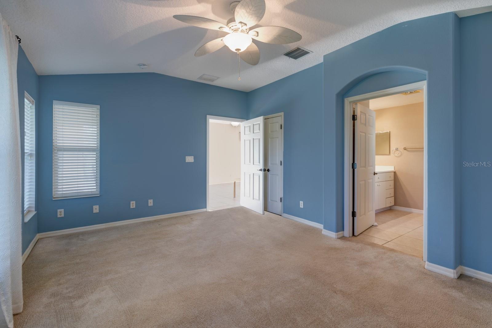 5703 ILLUMINATION LANE, Leesburg, FL 34748