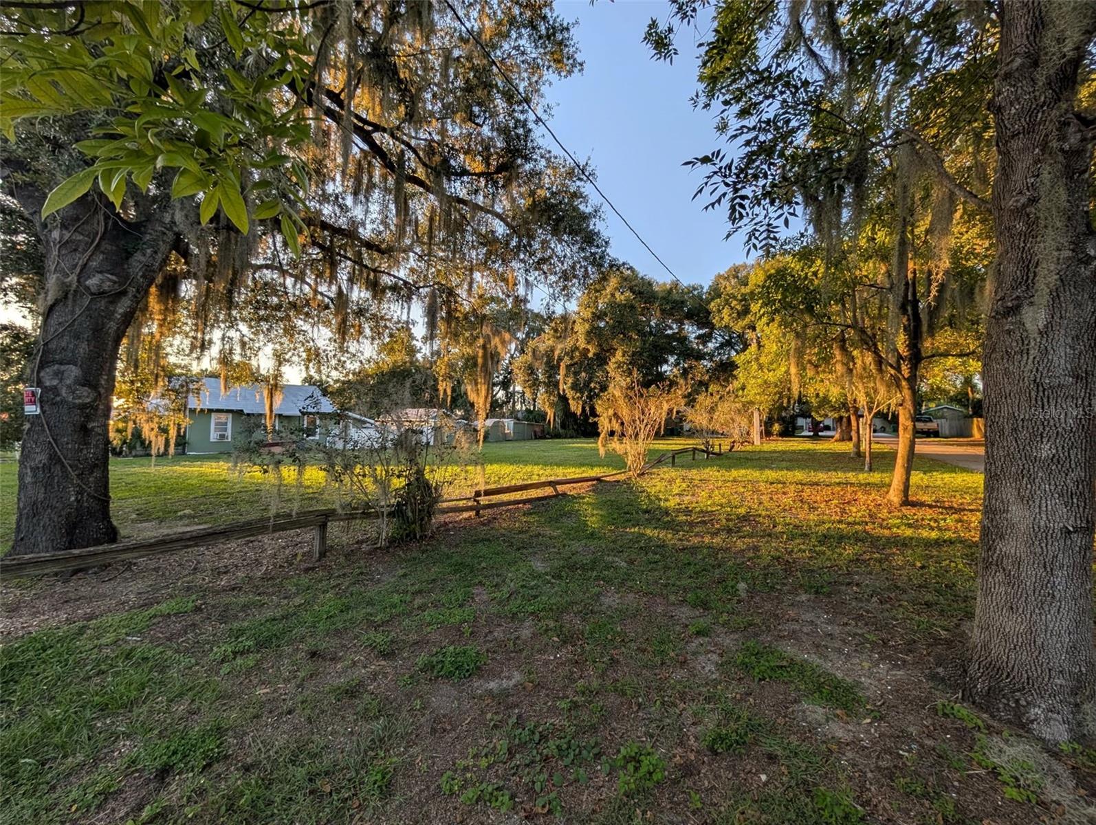 731 LIBERTY AVENUE, Mount Dora, FL 32757