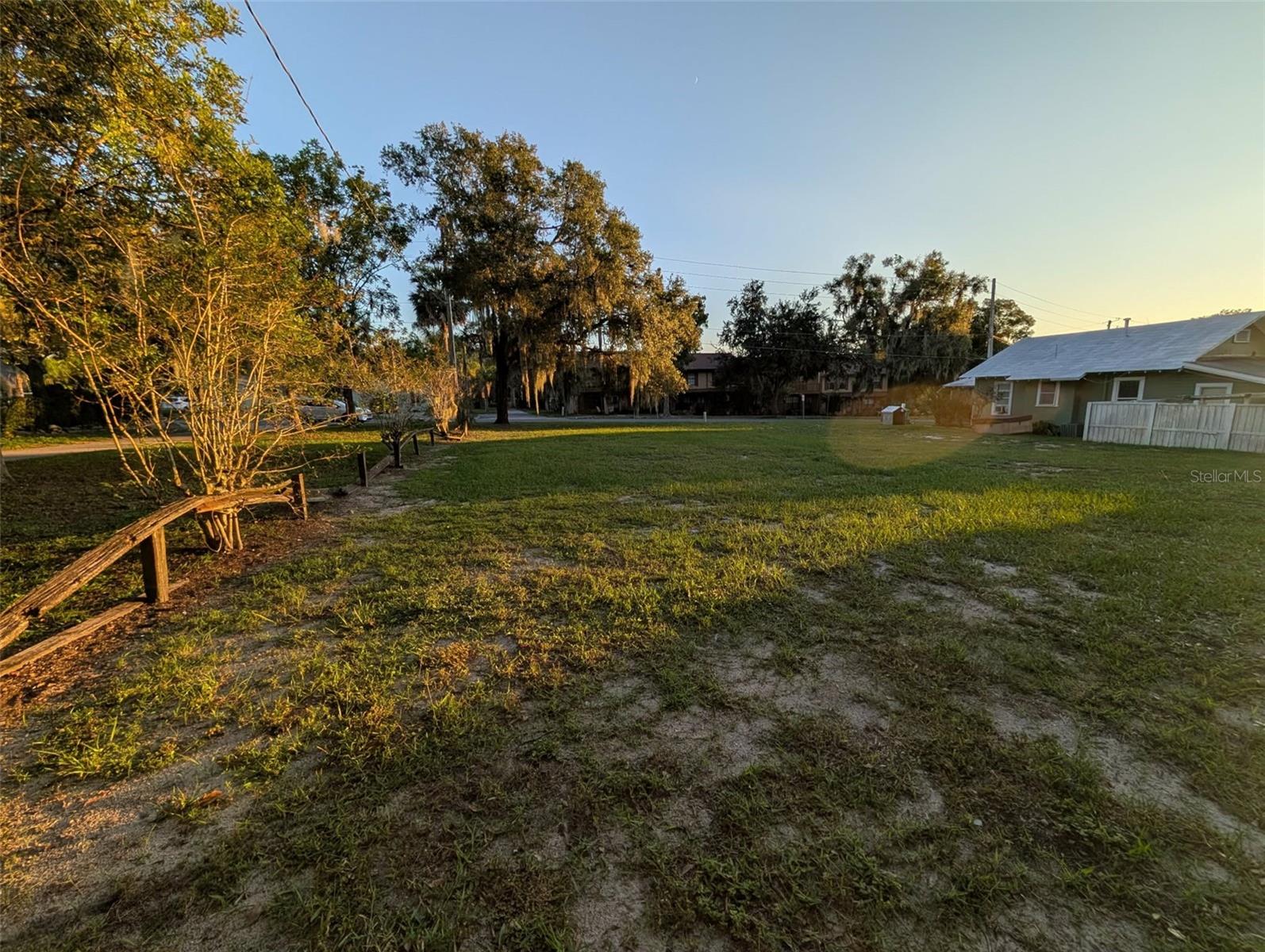 731 LIBERTY AVENUE, Mount Dora, FL 32757