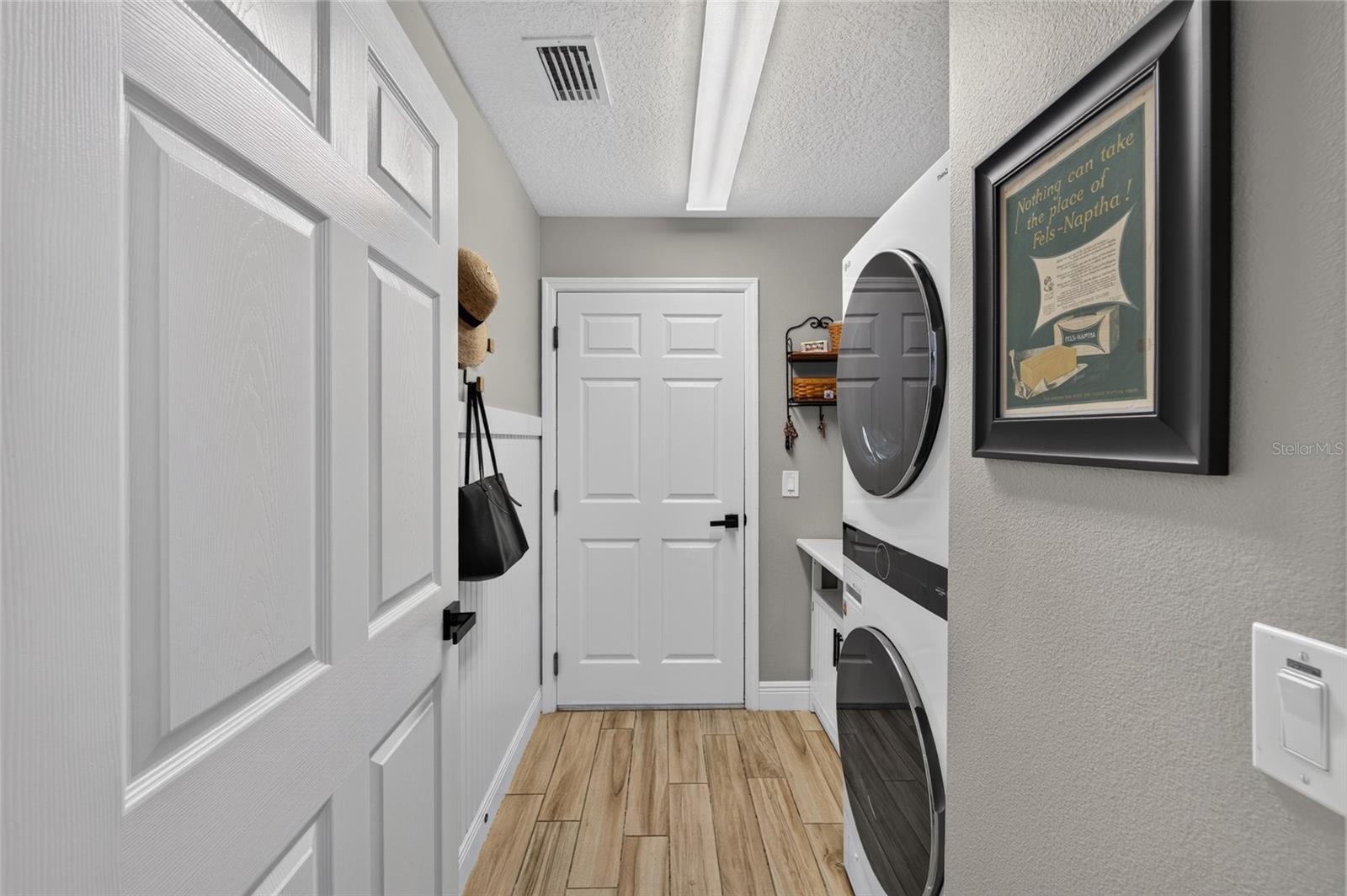 800 COLEMAN DRIVE, The Villages, FL 32163