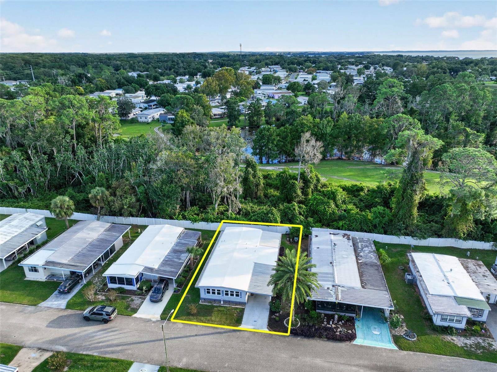 222 PARADISE S, Leesburg, FL 34788