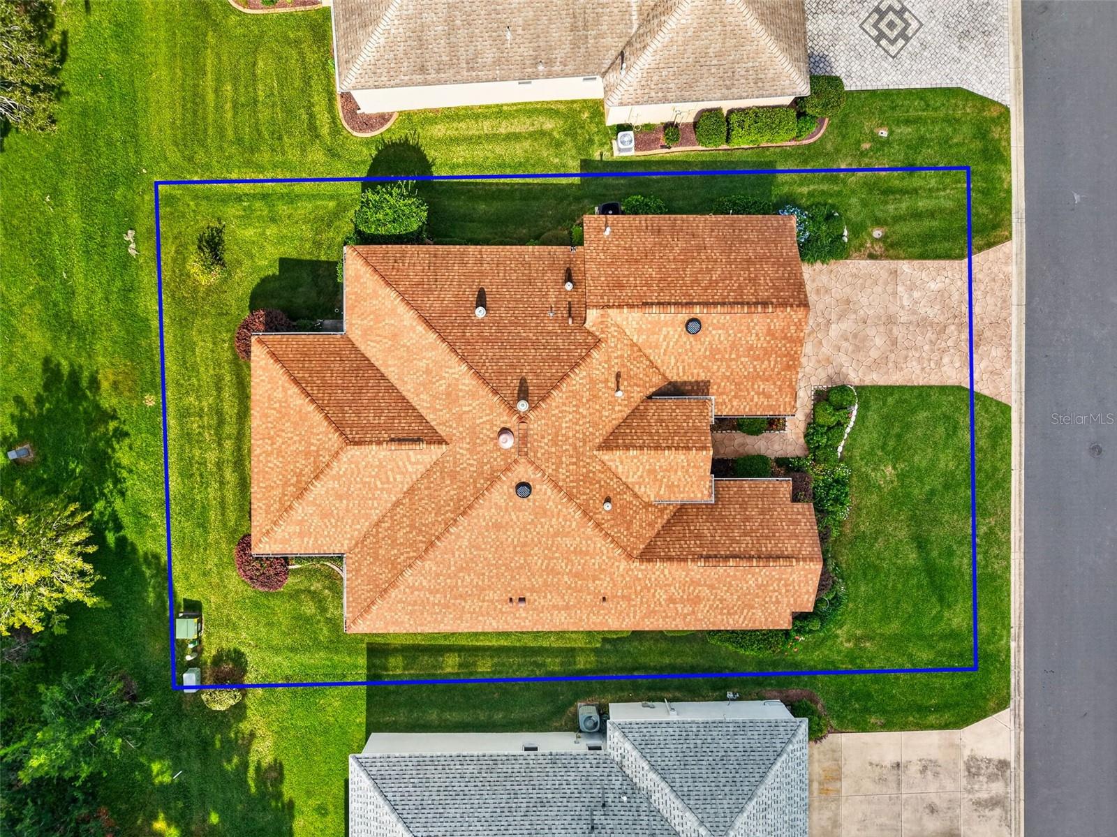 Aerial Side Elevation with Property Lines