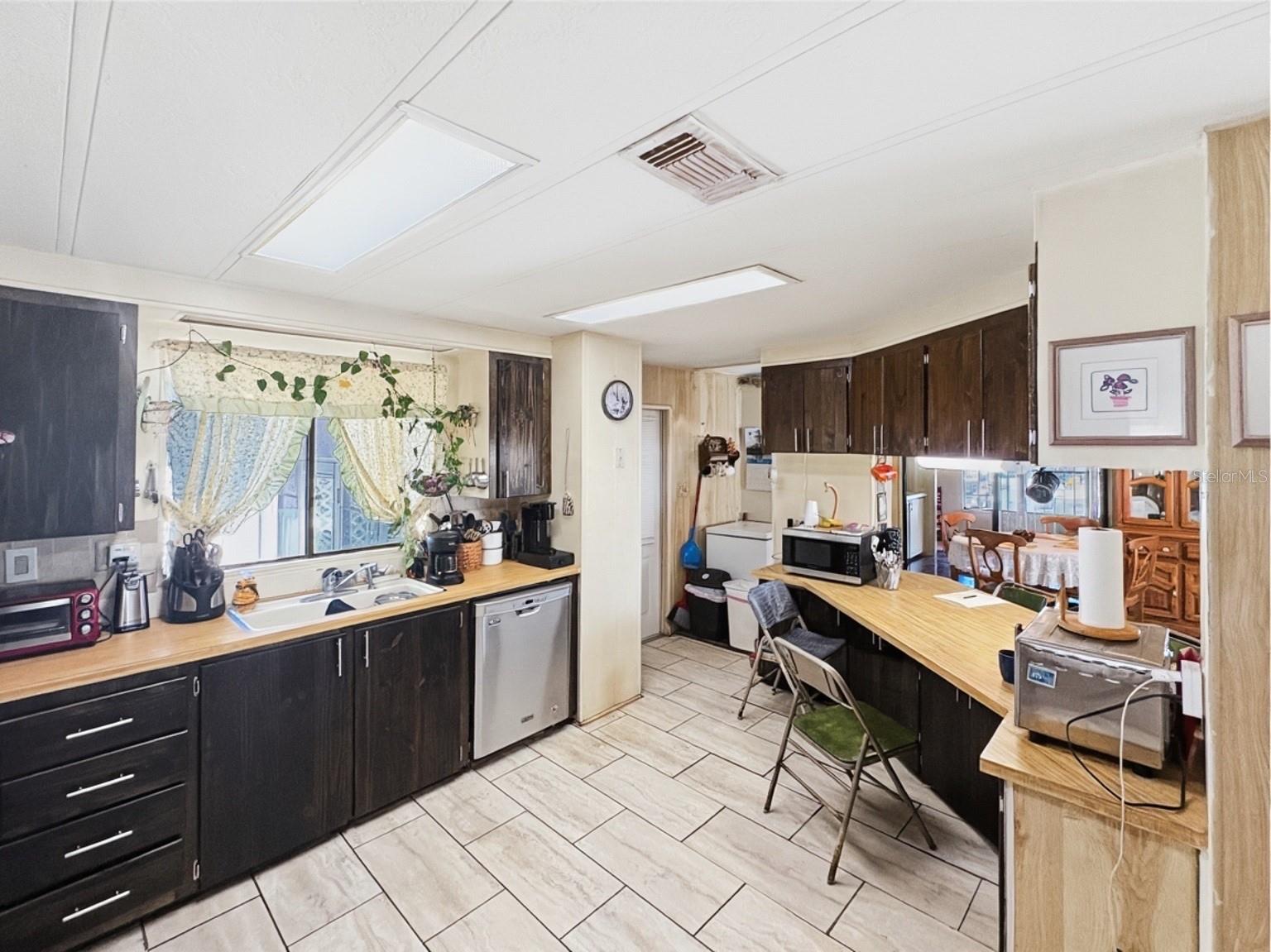 27 ROBIN ROAD, Wildwood, FL 34785
