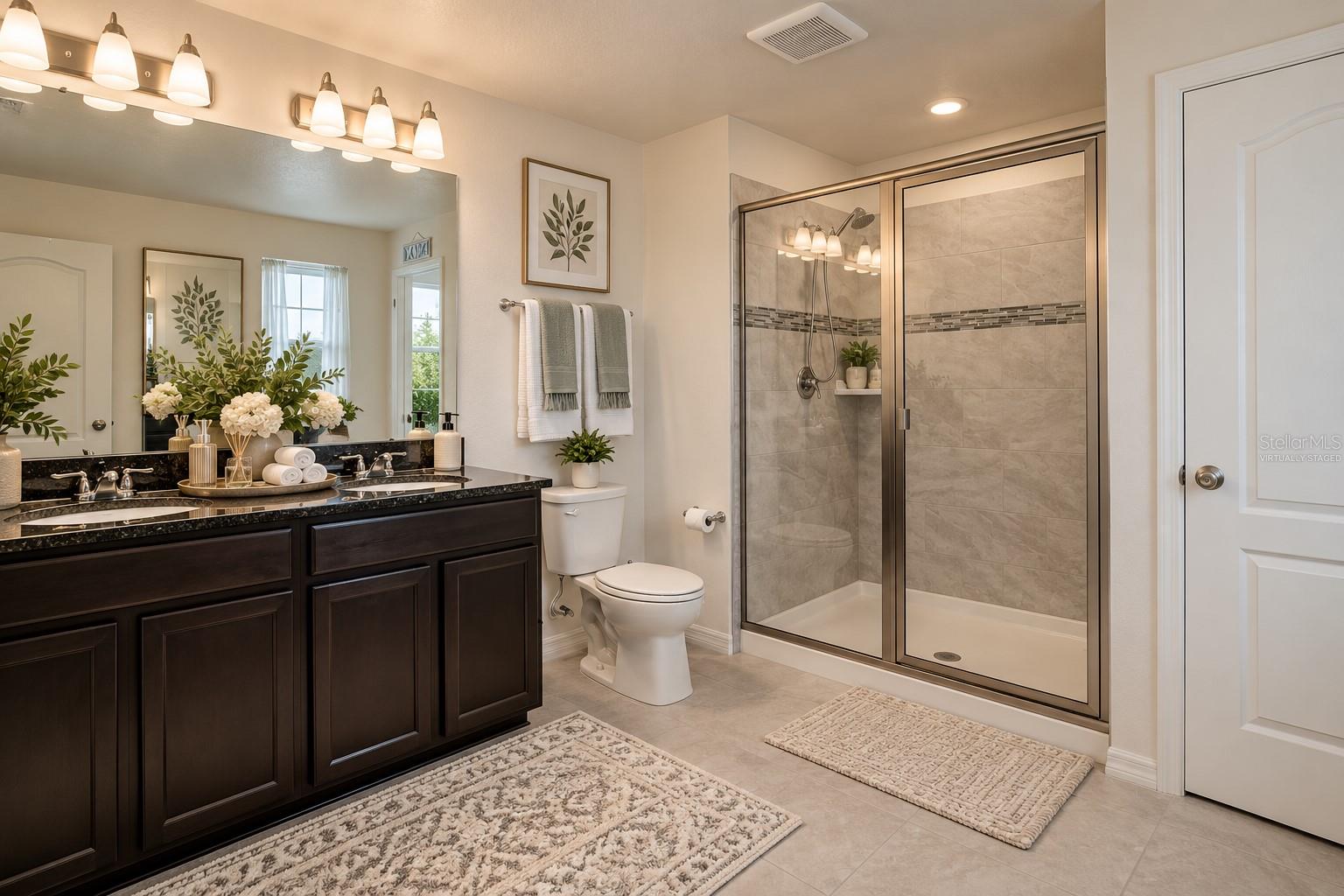 Primary En-Suite Bathroom (Virtually Staged)