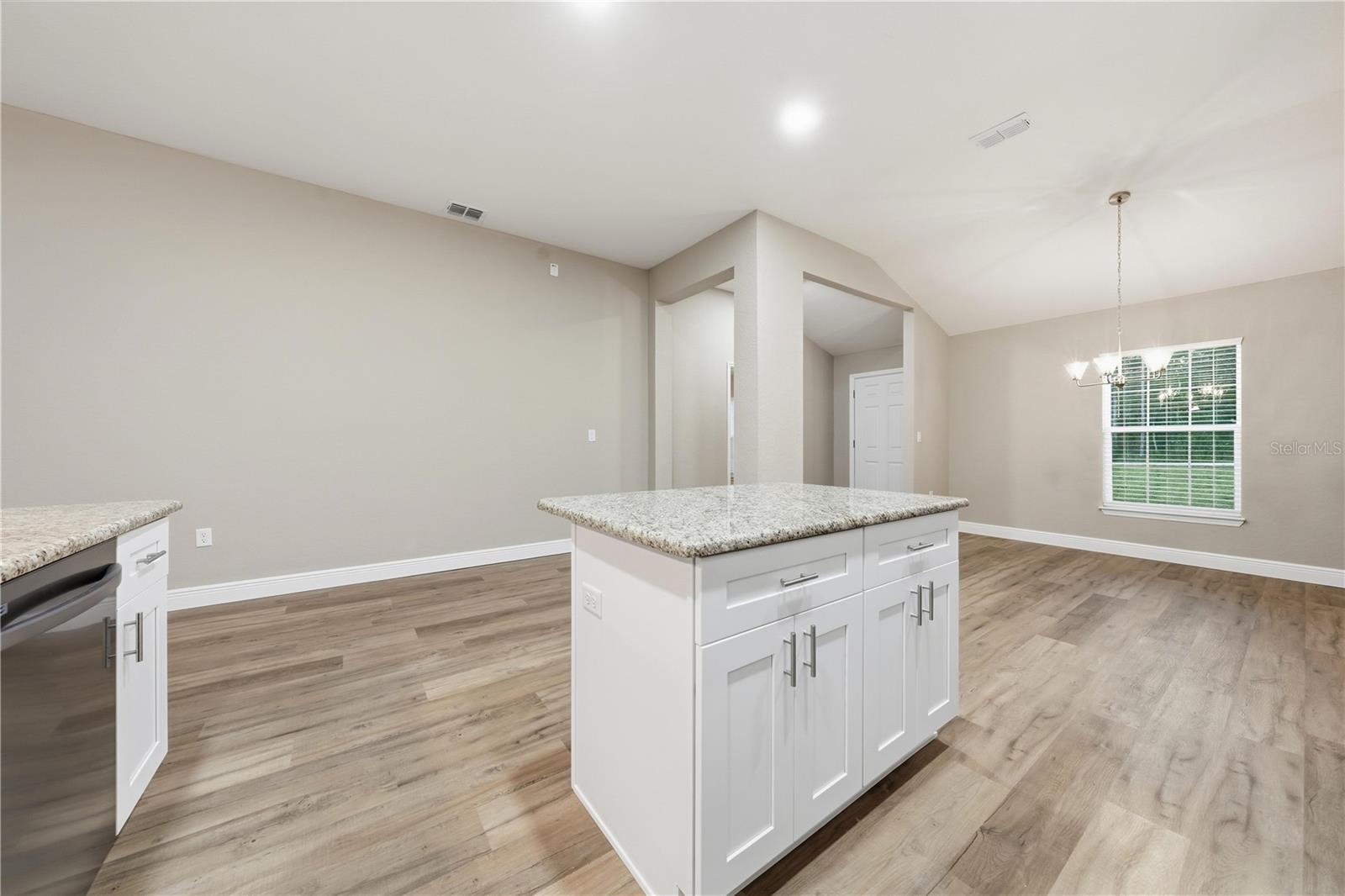 24891 NW FALCON AVENUE, Dunnellon, FL 34431
