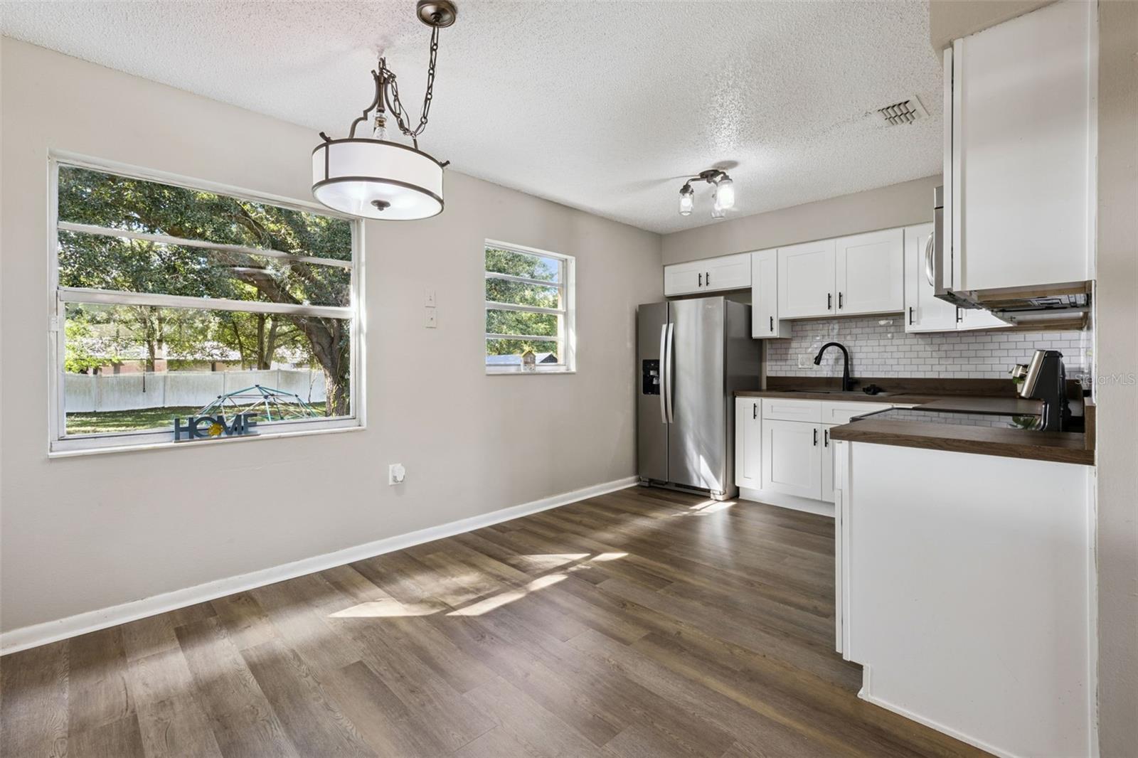 416 WINNERS CIRCLE, Lady Lake, FL 32159