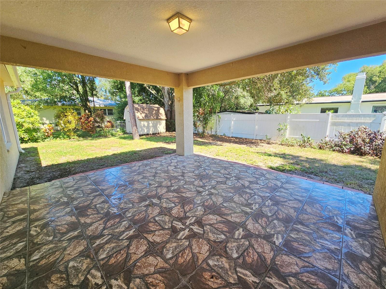 12141 137TH STREET N, Largo, FL 33774