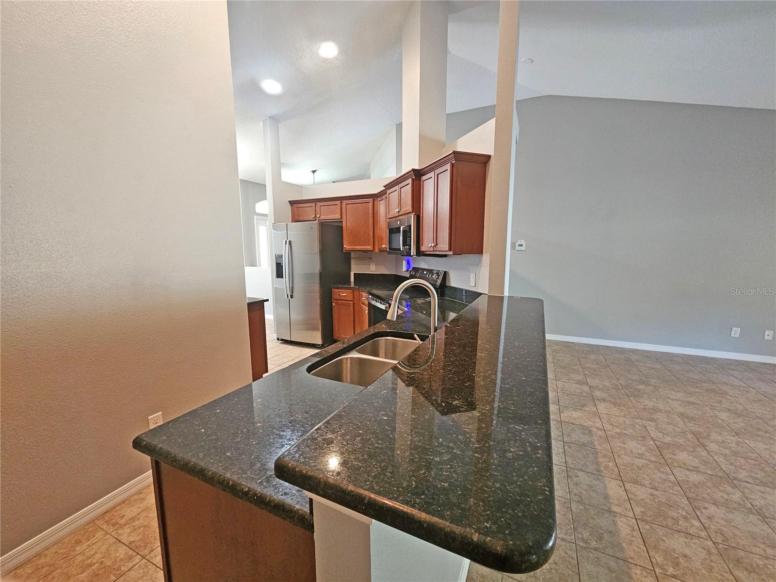 12141 137TH STREET N, Largo, FL 33774