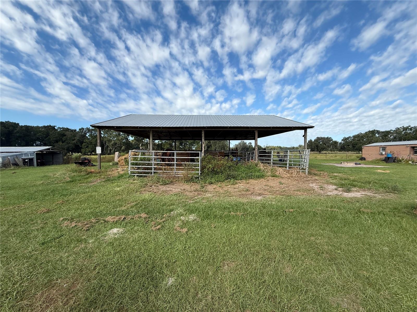 23667 81ST ROAD, O'brien, FL 32071