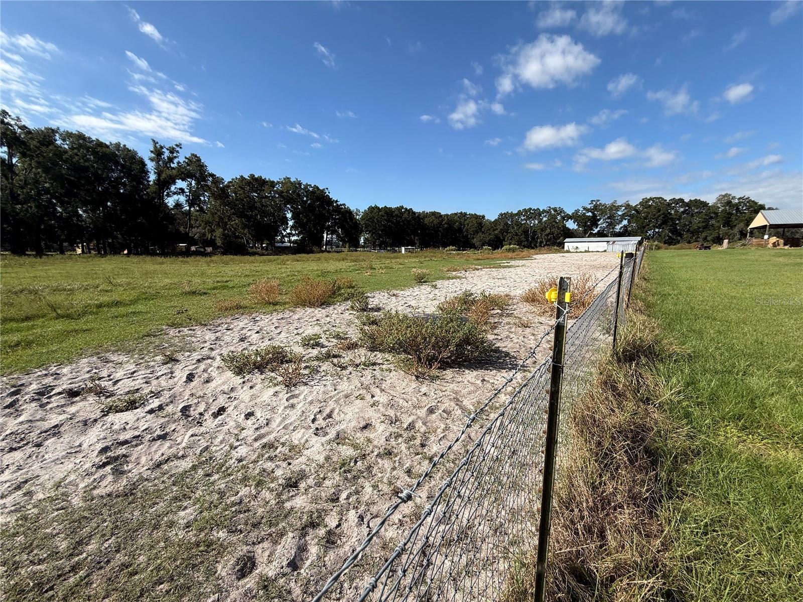 23667 81ST ROAD, O'brien, FL 32071
