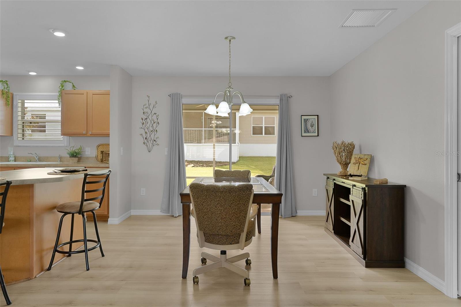 280 KNOLL PLACE, The Villages, FL 32162 280 KNOLL PLACE, The Villages, FL 32162