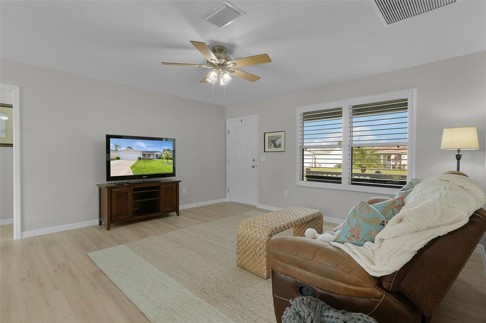 280 KNOLL PLACE, The Villages, FL 32162
