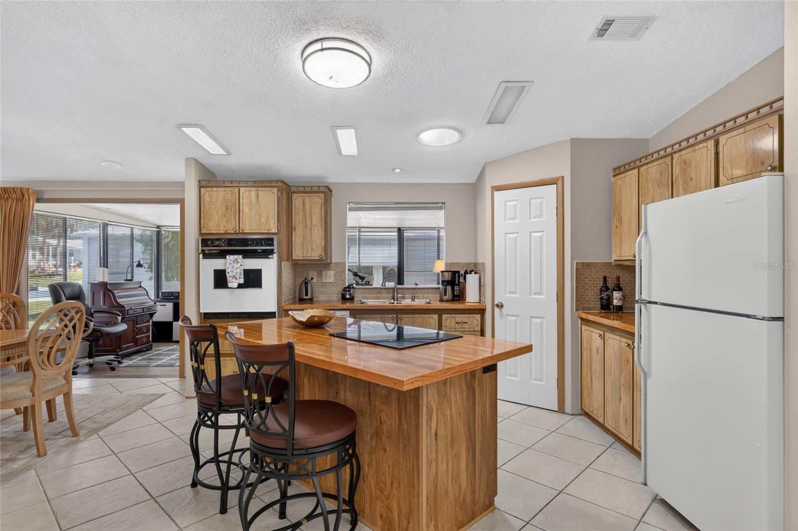 718 ORCHID STREET, Lady Lake, FL 32159