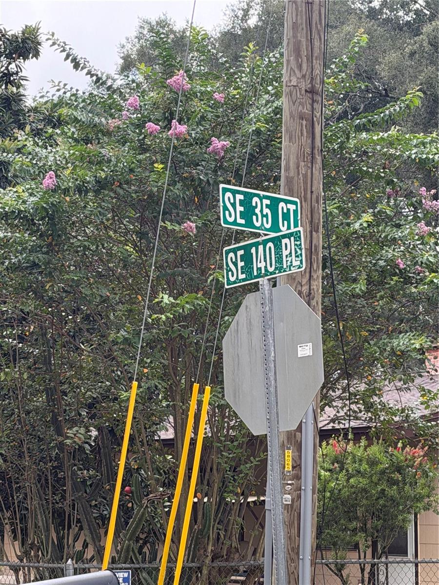 SE 35th Ct / Se 140th PL