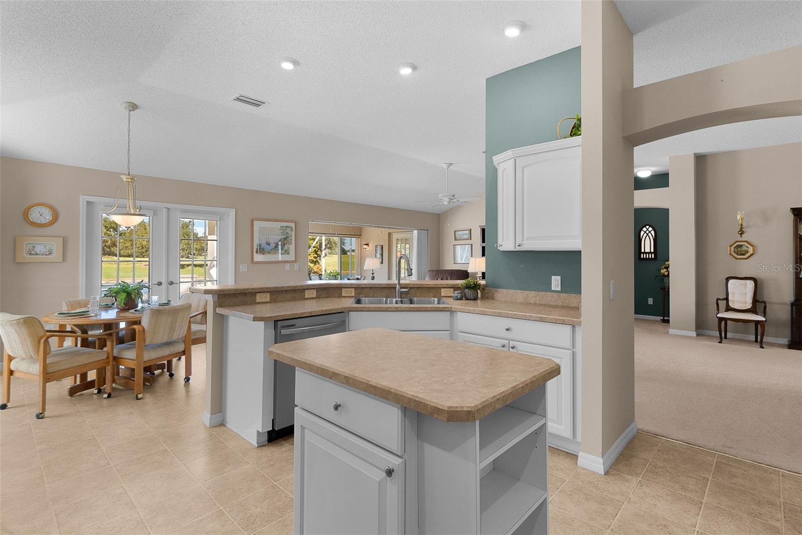 2908 MANOR DOWNS, The Villages, FL 32162