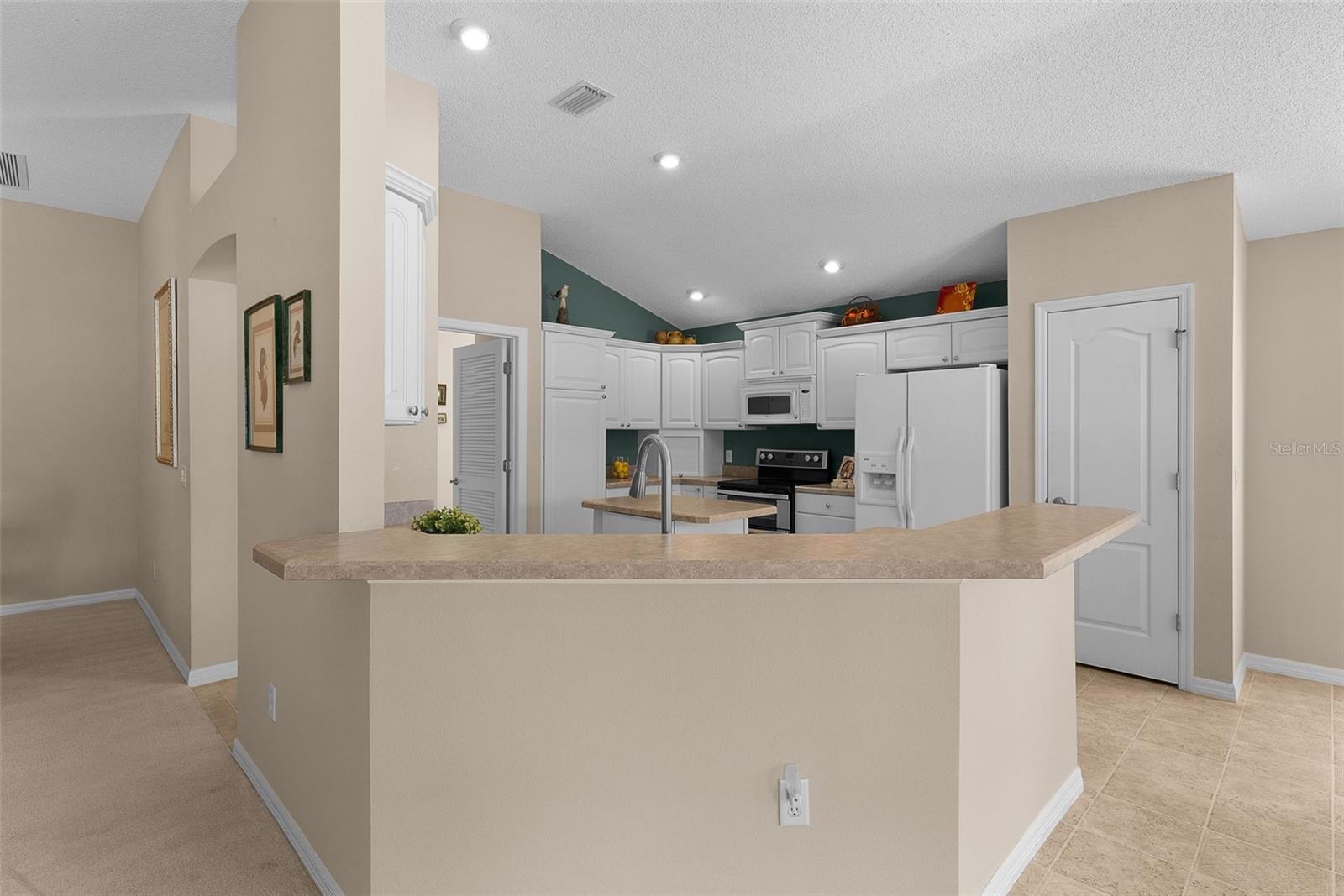 2908 MANOR DOWNS, The Villages, FL 32162
