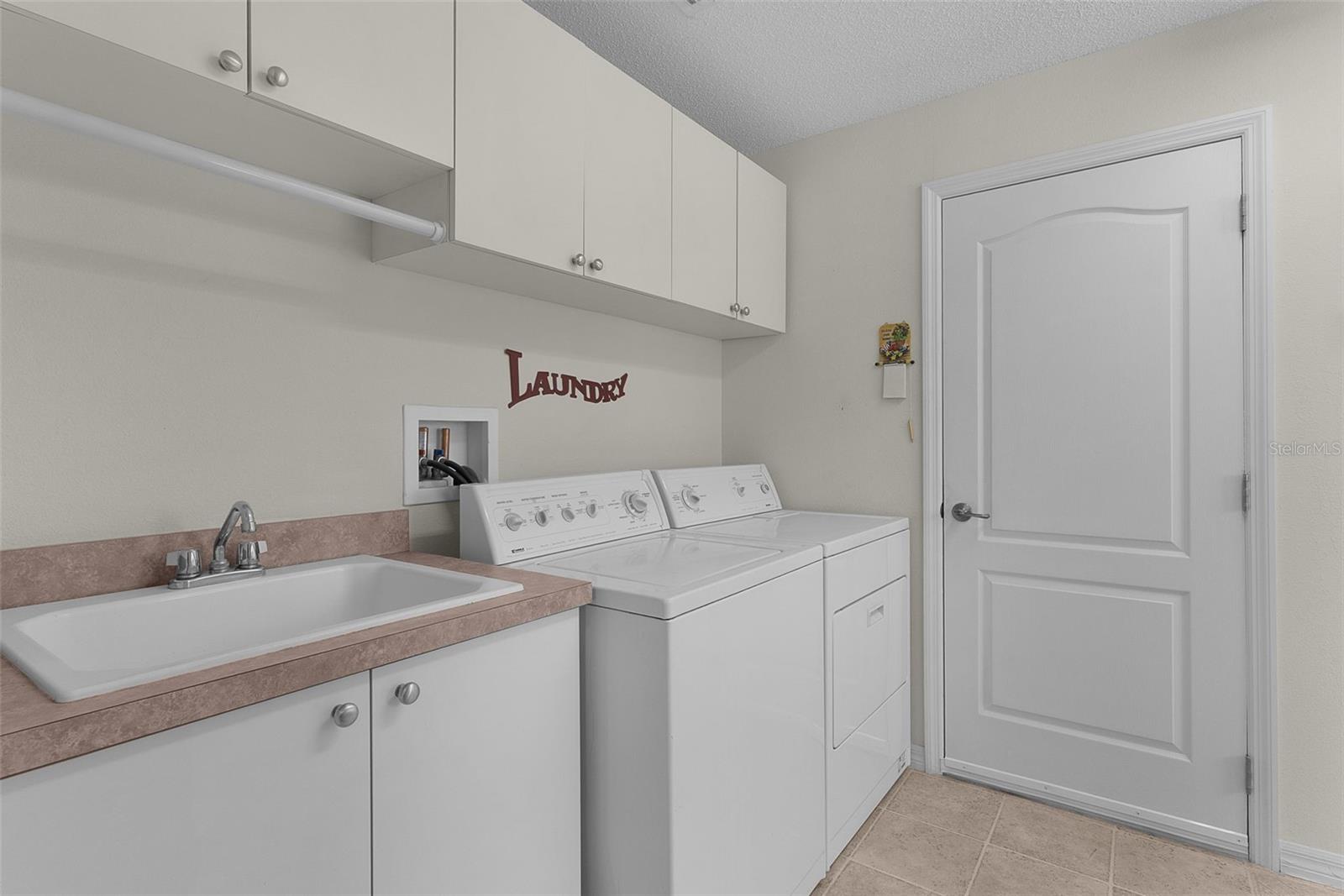 2908 MANOR DOWNS, The Villages, FL 32162